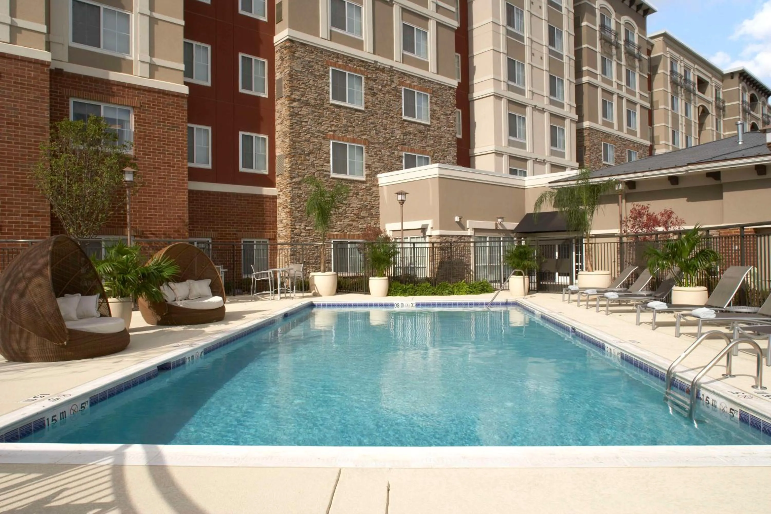 Swimming pool in Hyatt House Sterling/Dulles Airport North
