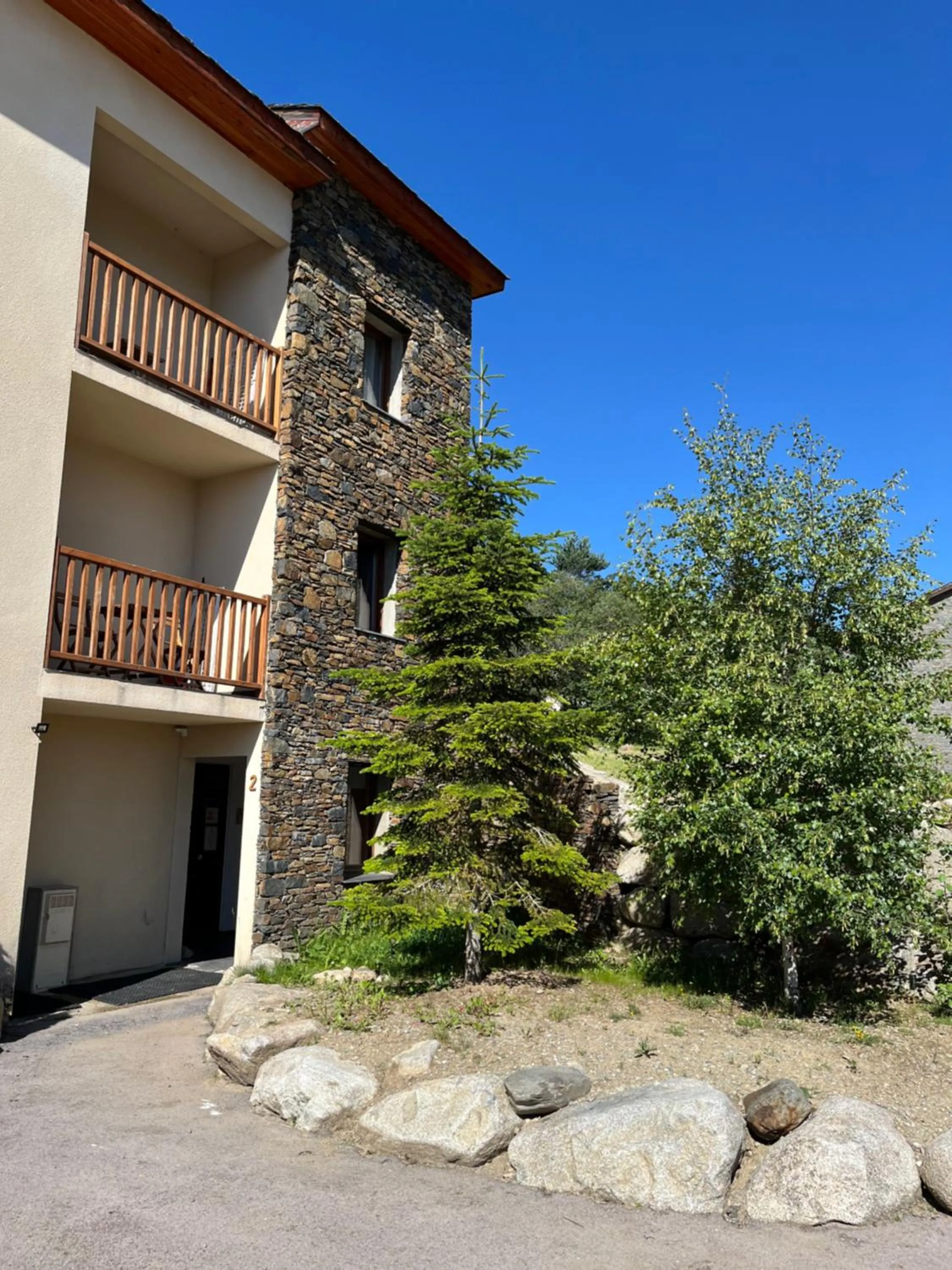 Property building in Résidence Les Esplaneilles