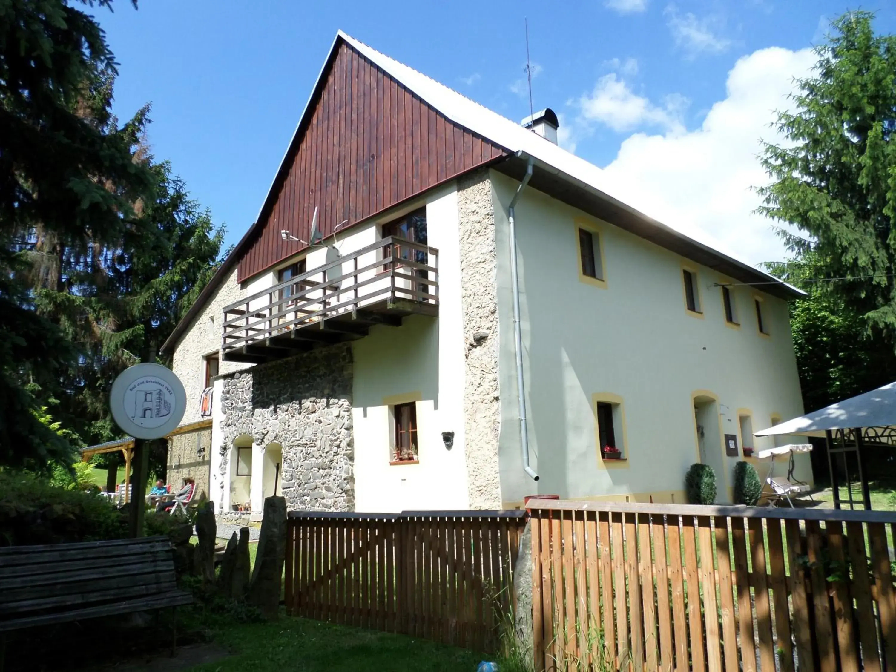 Bed and Breakfast Tvrz Bed and Breakfast Tvrz