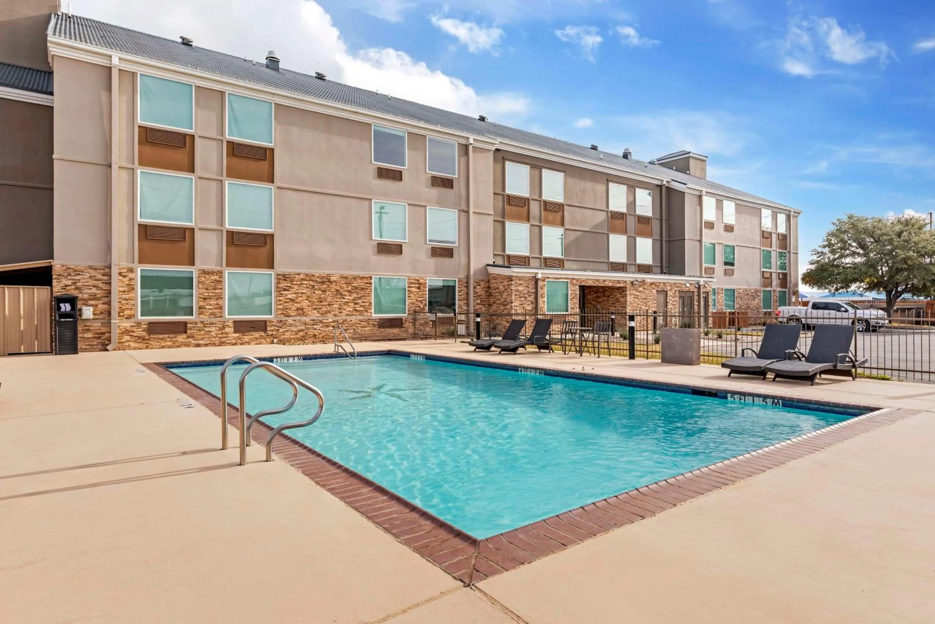 Pool view in Best Western Plus Riata