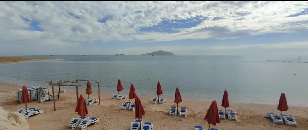 porto sharm 2 bed room and private garden-pool view