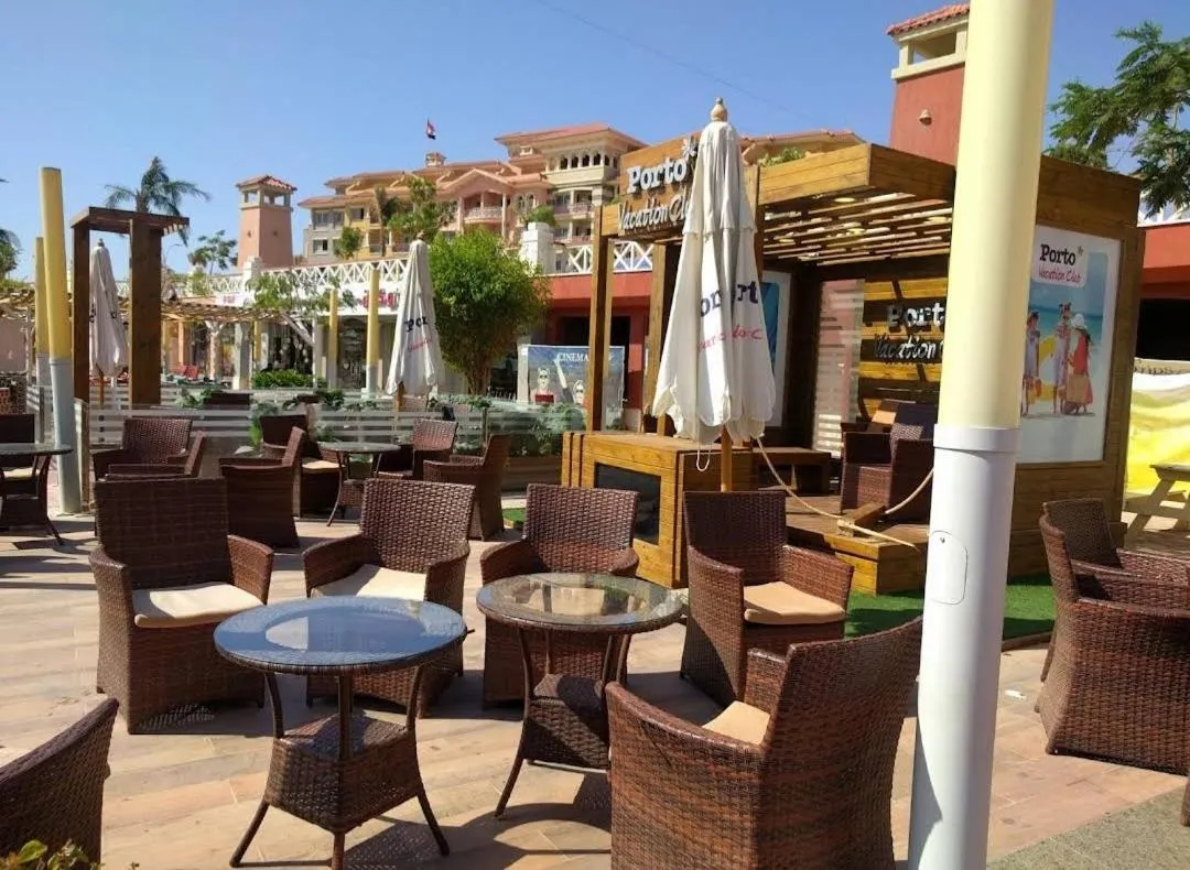 Restaurant/places to eat in porto sharm 2 bed room and private garden-pool view