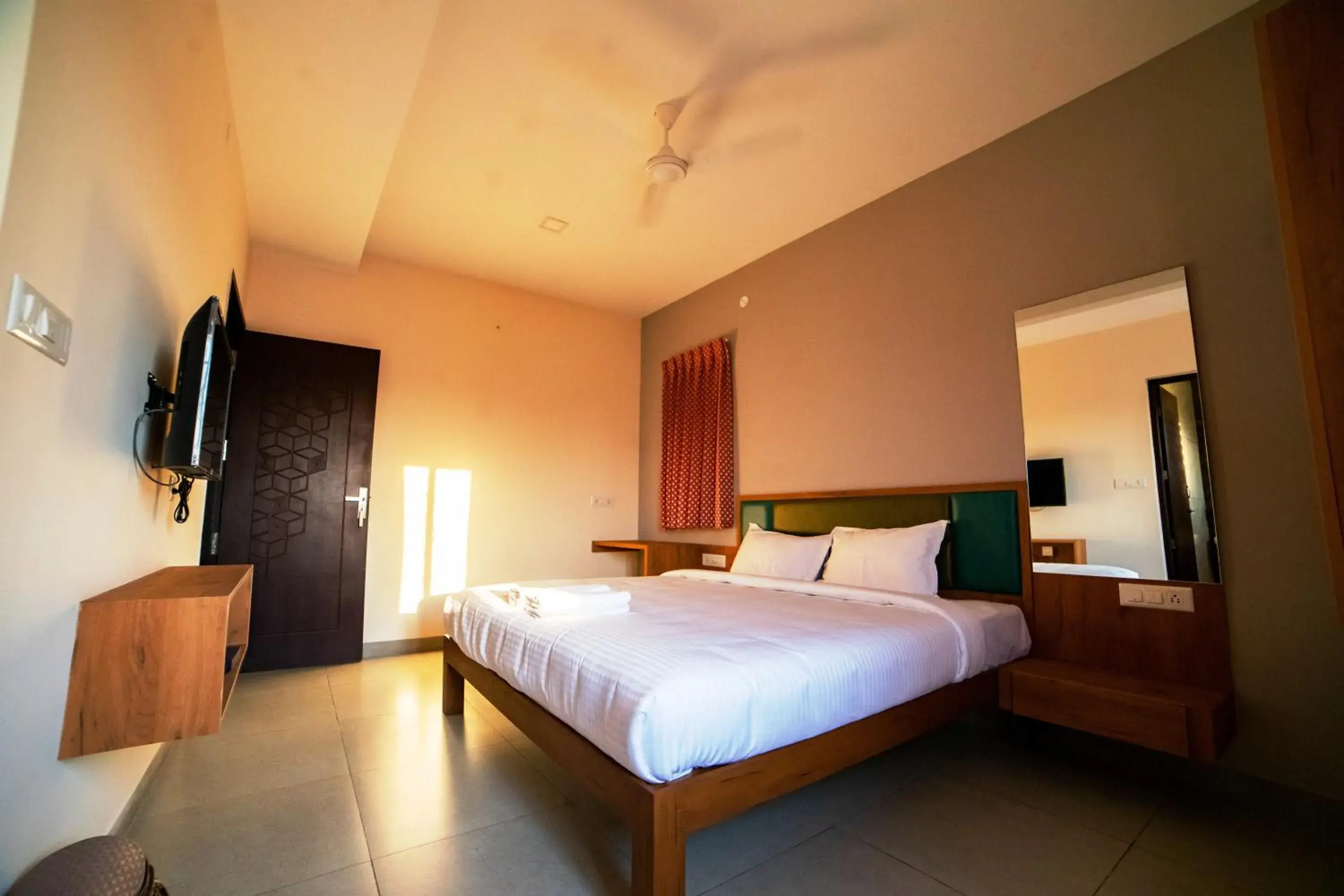Deluxe Double Room in Sarvam Serviced Apartment Deluxe Double Room in Sarvam Serviced Apartment
