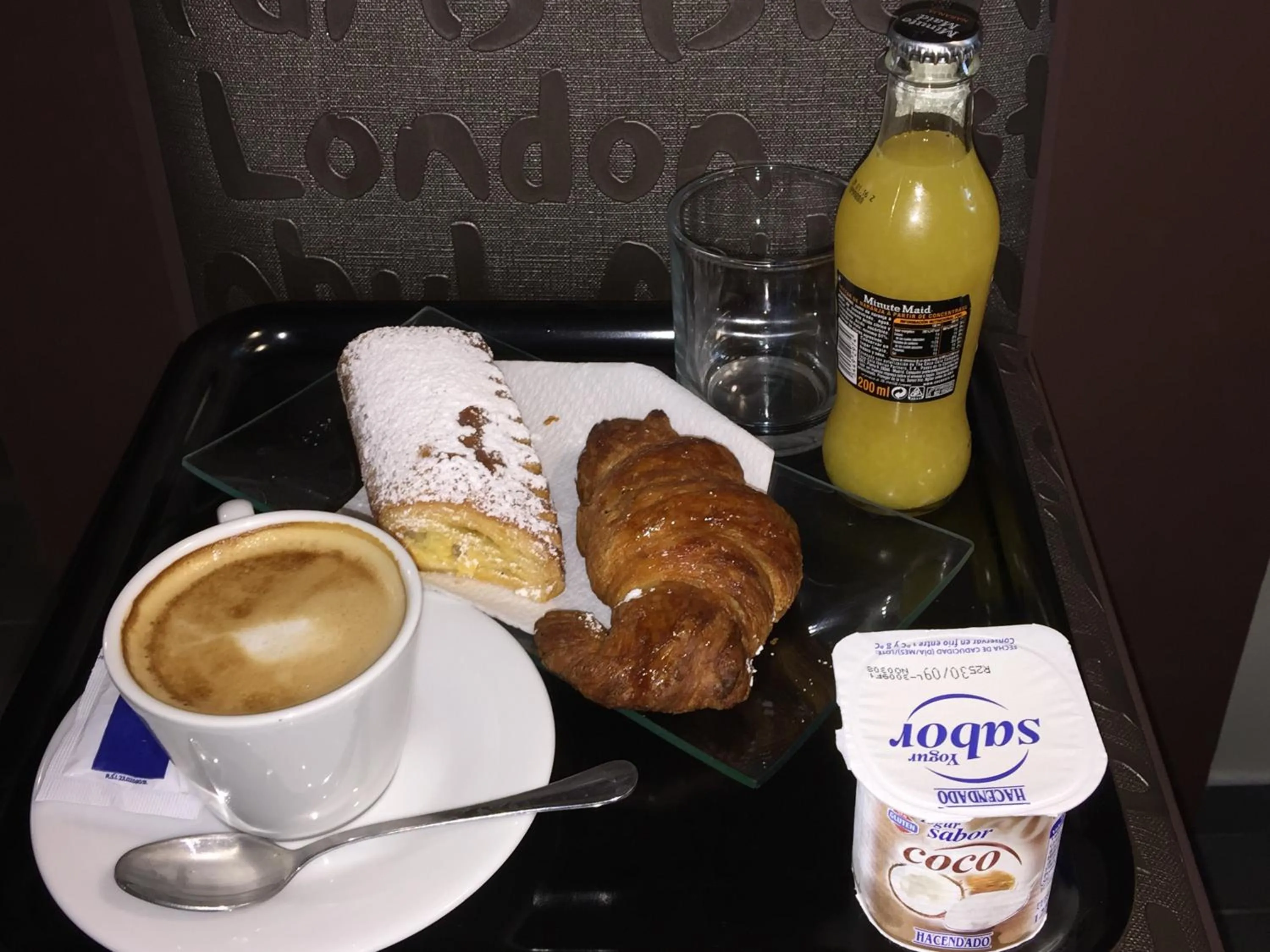 Continental breakfast in Hotel BESTPRICE Diagonal