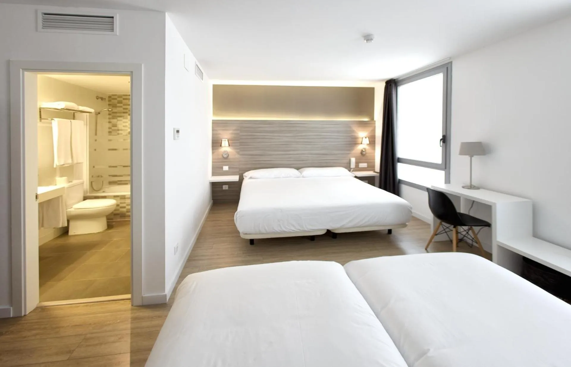 Bed in Hotel BESTPRICE Diagonal