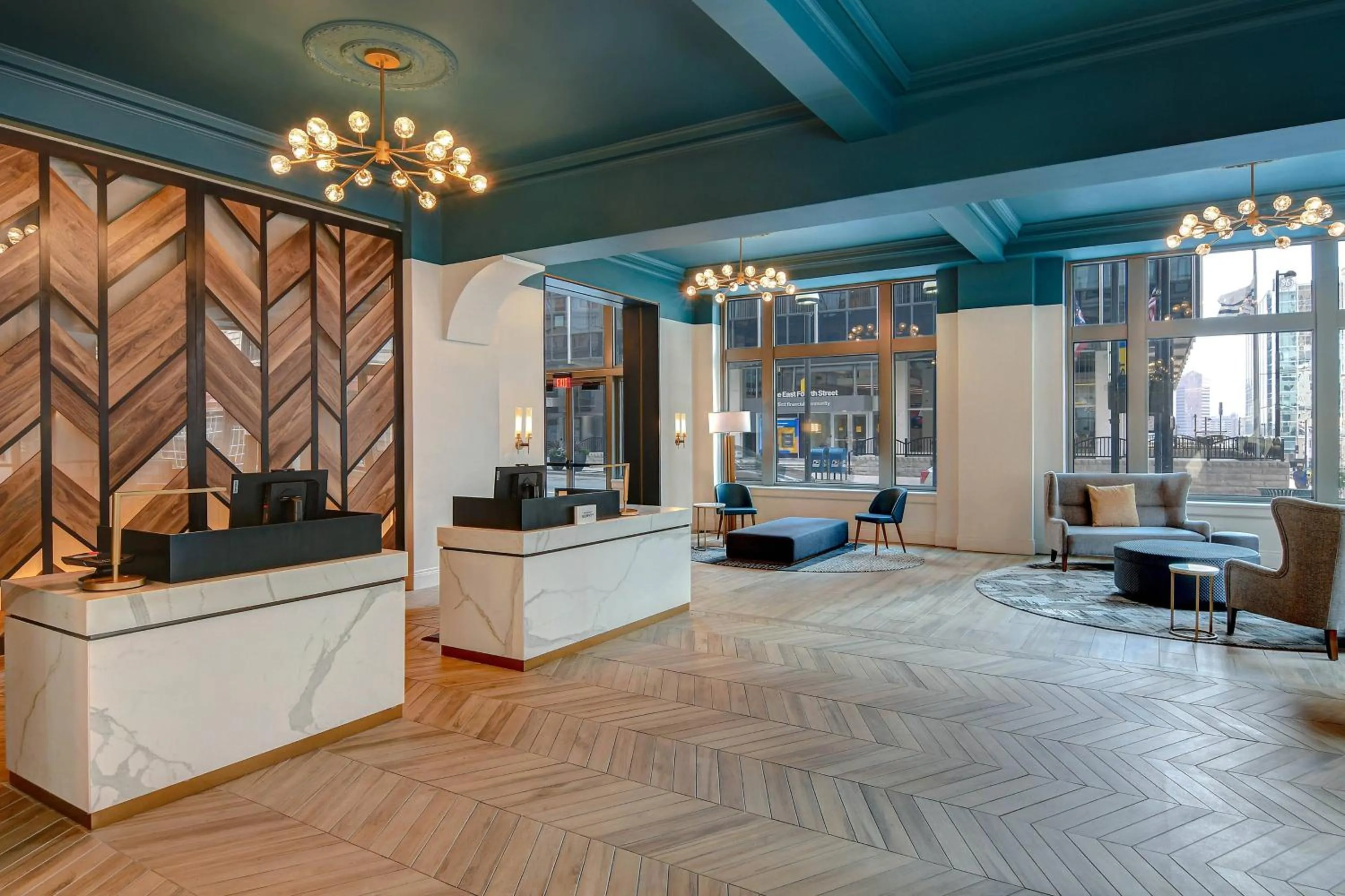 Lobby or reception in Courtyard by Marriott Cincinnati Downtown