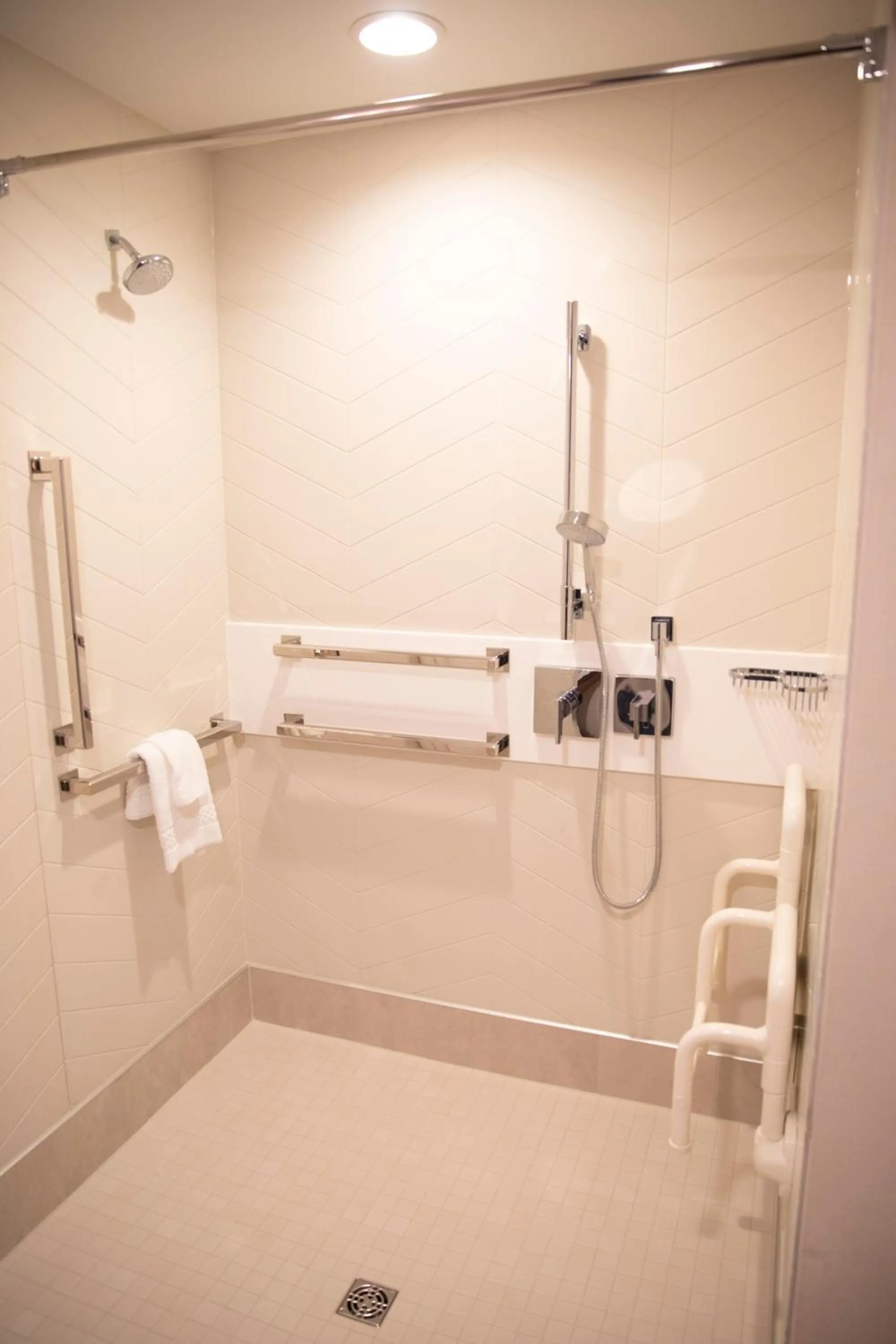 Shower in Fairfield Inn & Suites Marquette