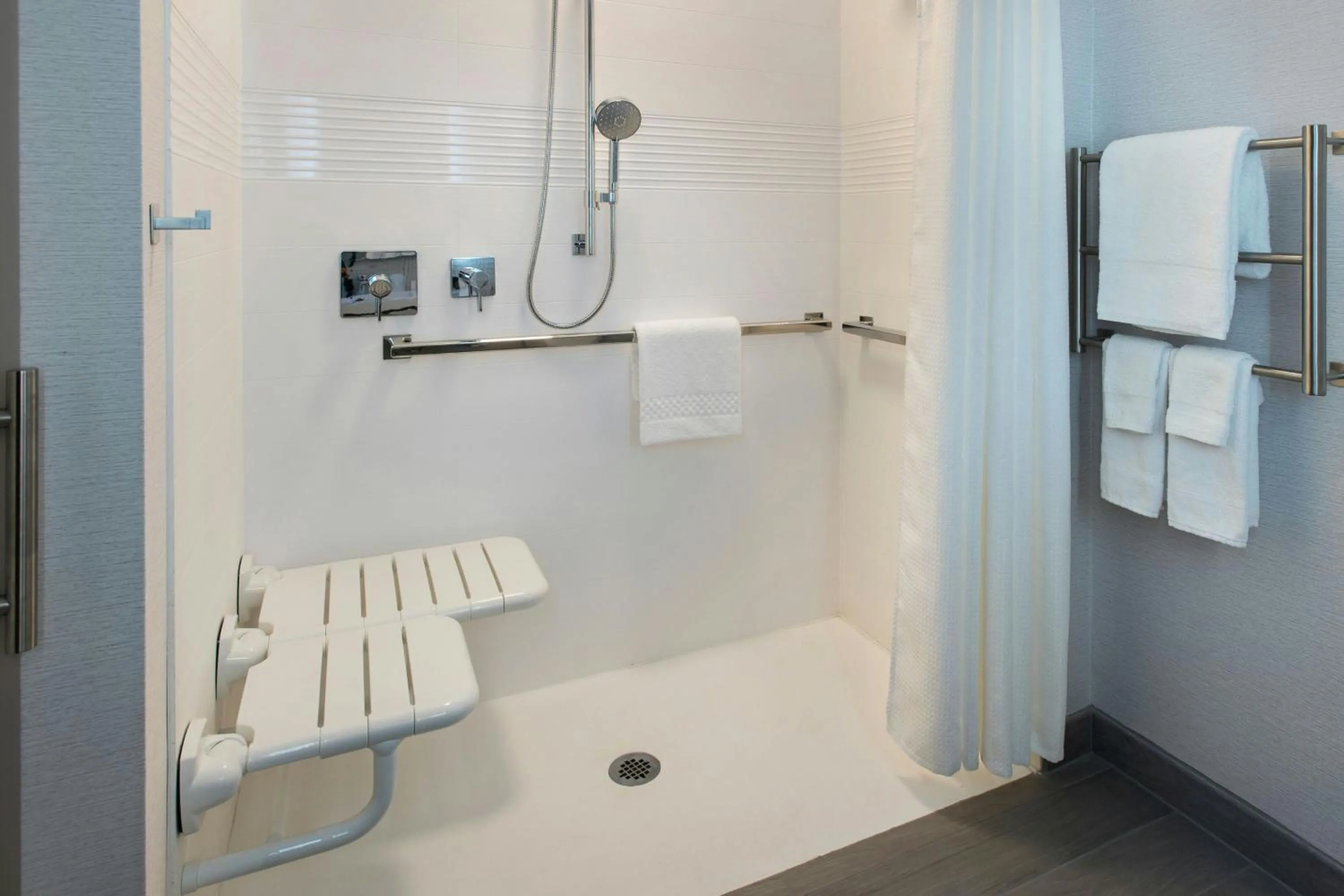 Bathroom in TownePlace Suites by Marriott New York Brooklyn
