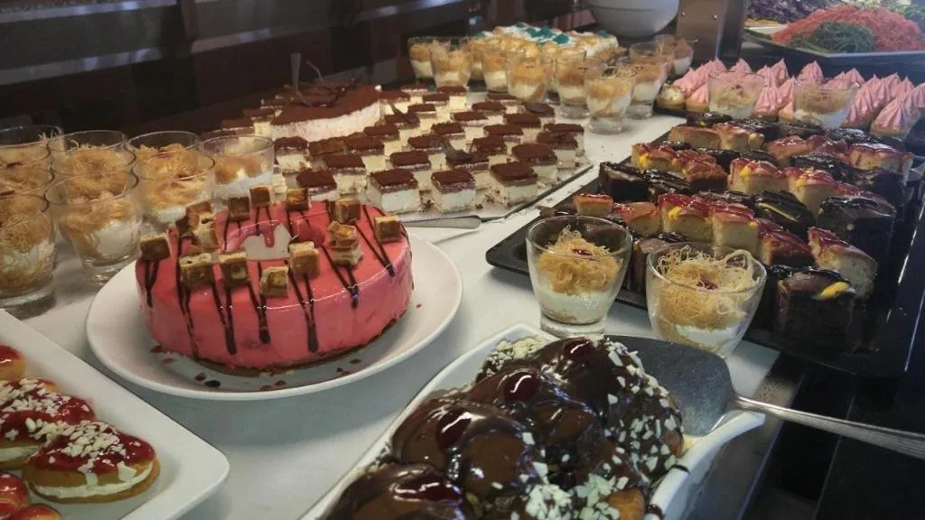 Food and drinks in Europa Resort Hotel