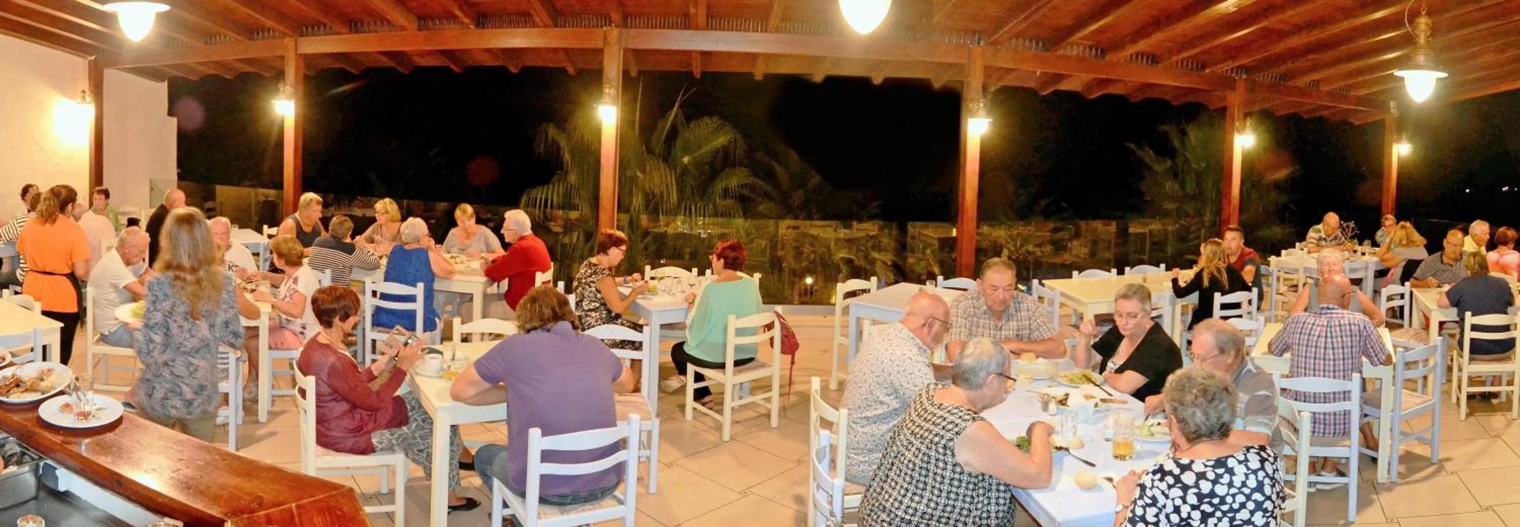 Restaurant/places to eat in Europa Resort Hotel