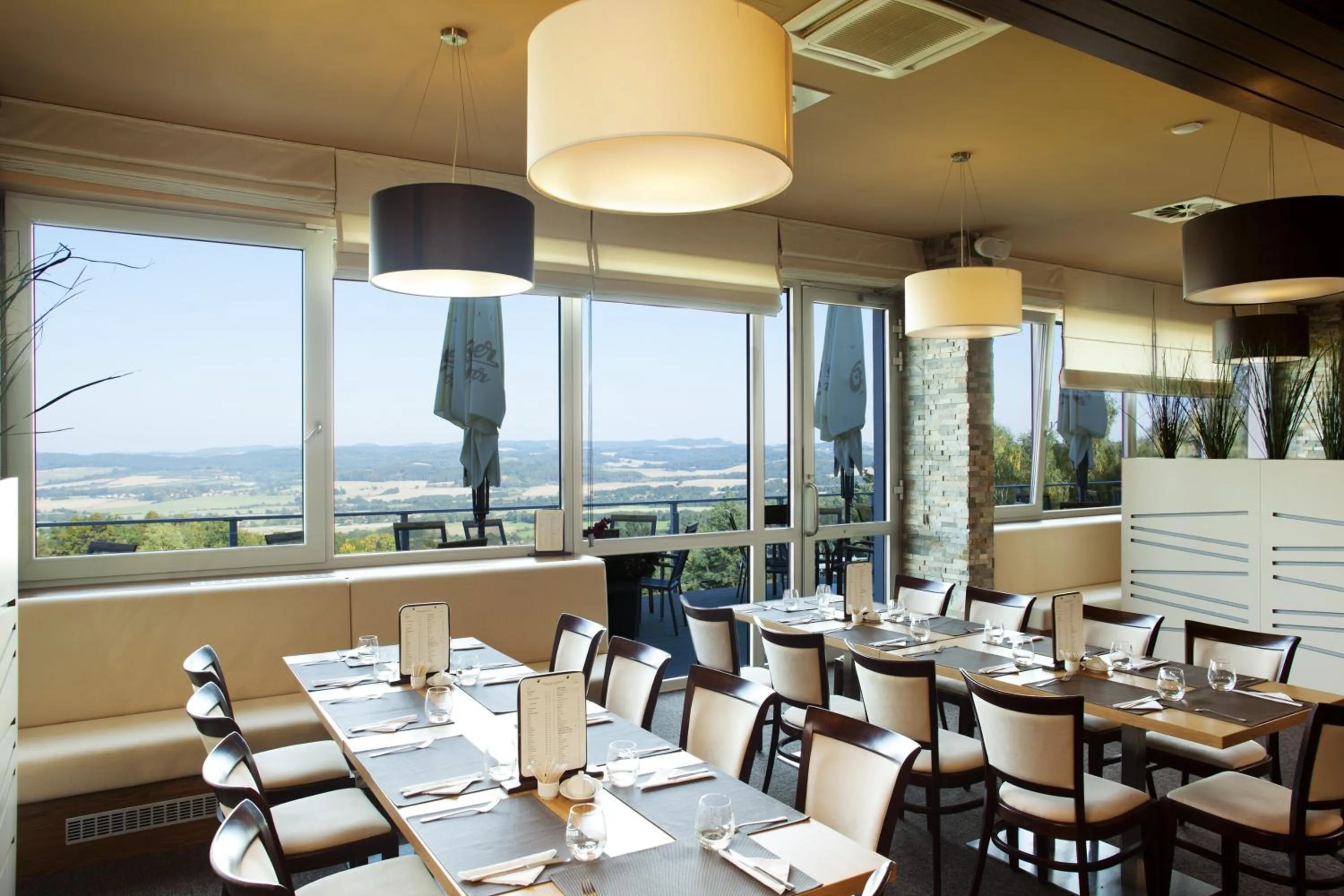 Restaurant/places to eat in Hotel Monínec