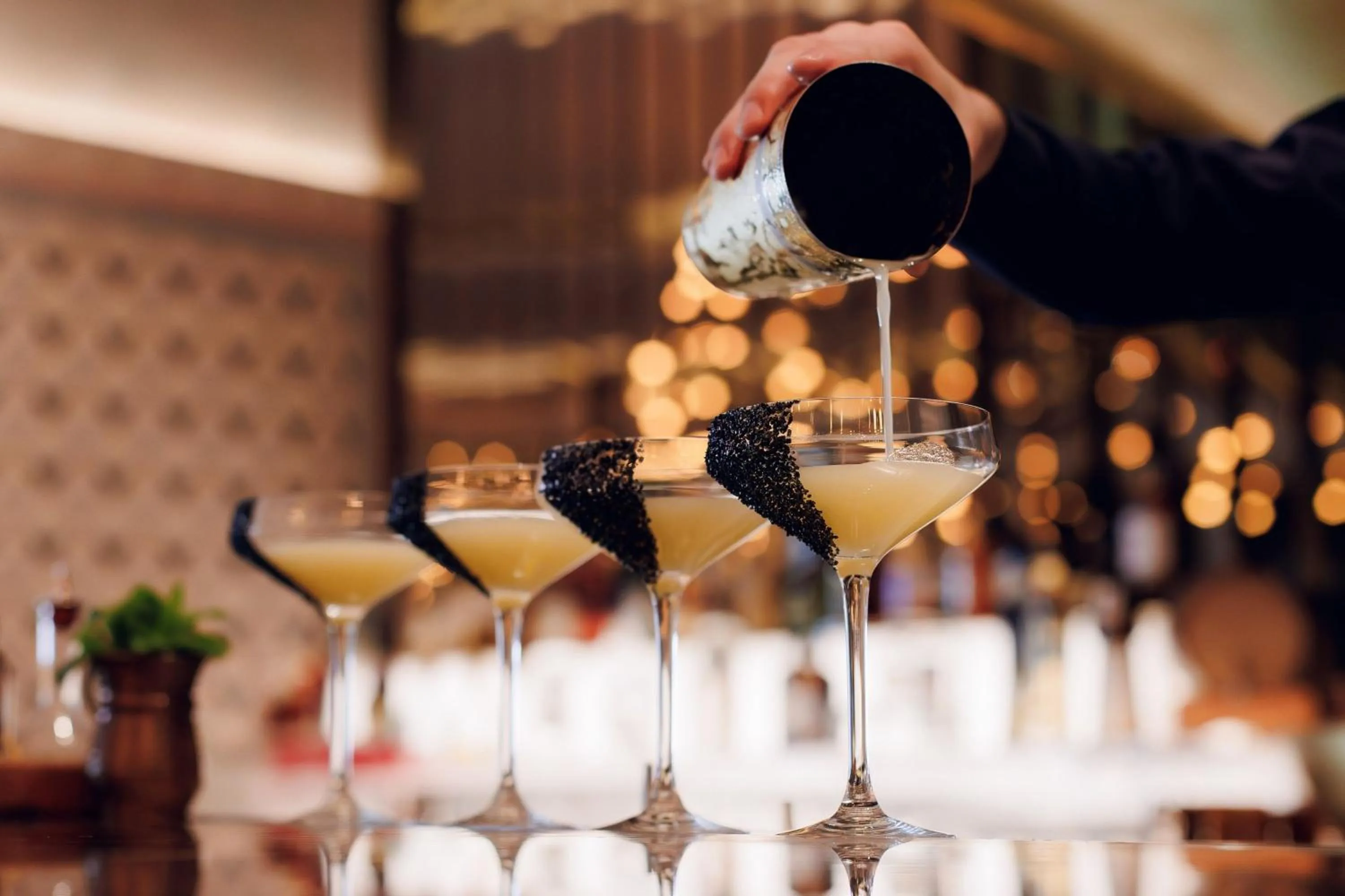 Restaurant/places to eat in The St. Regis Dubai, The Palm