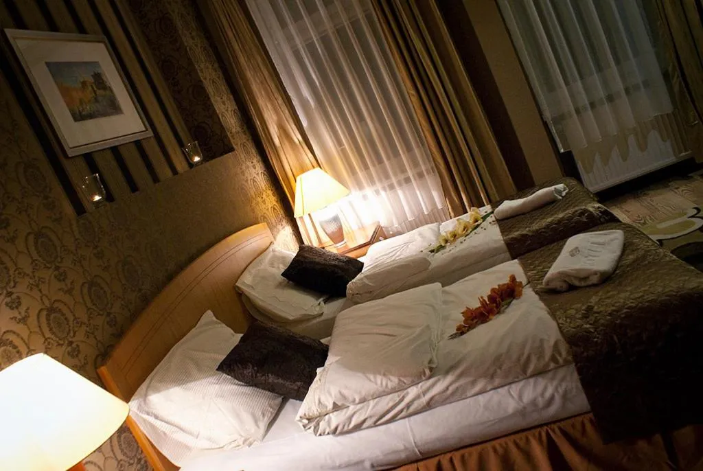 Photo of the whole room, Bed in Hotel MCM Plus