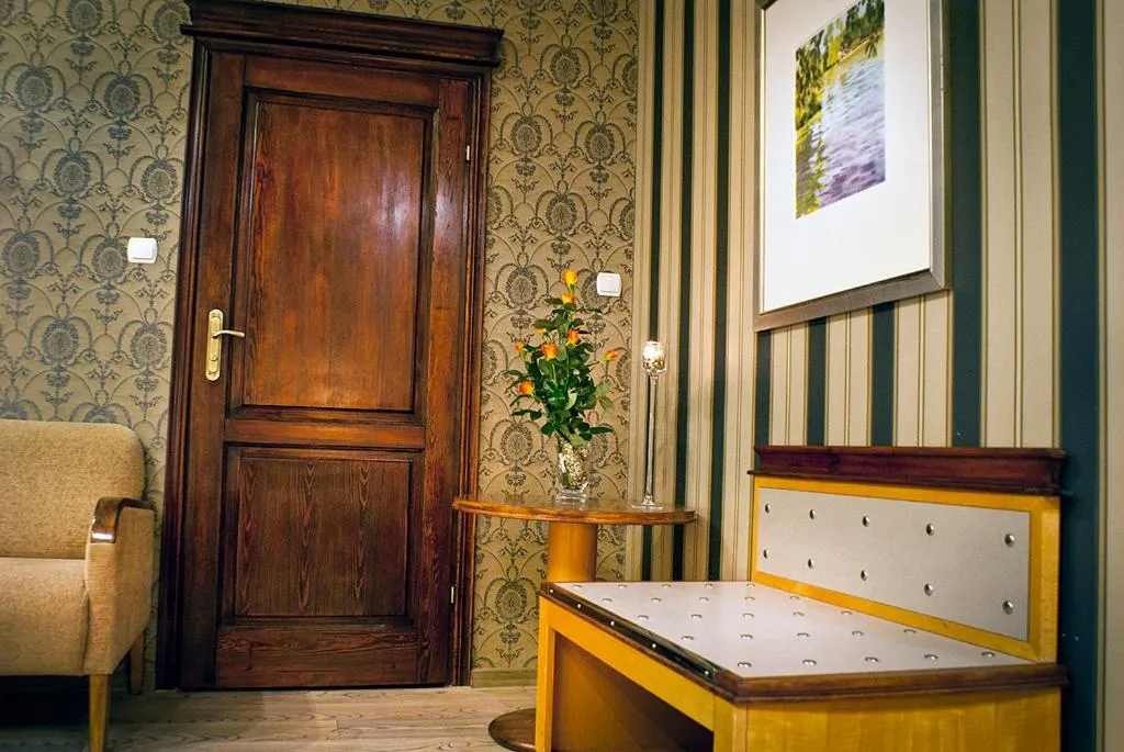 Photo of the whole room, Bed in Hotel MCM Plus