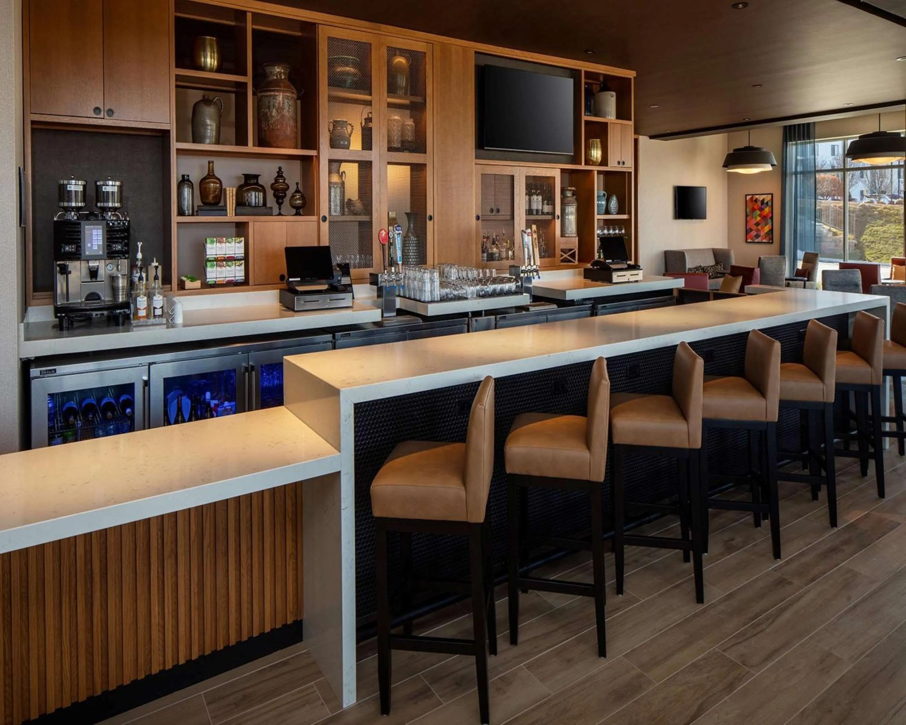 Restaurant/places to eat in Hyatt Place Harrisonburg