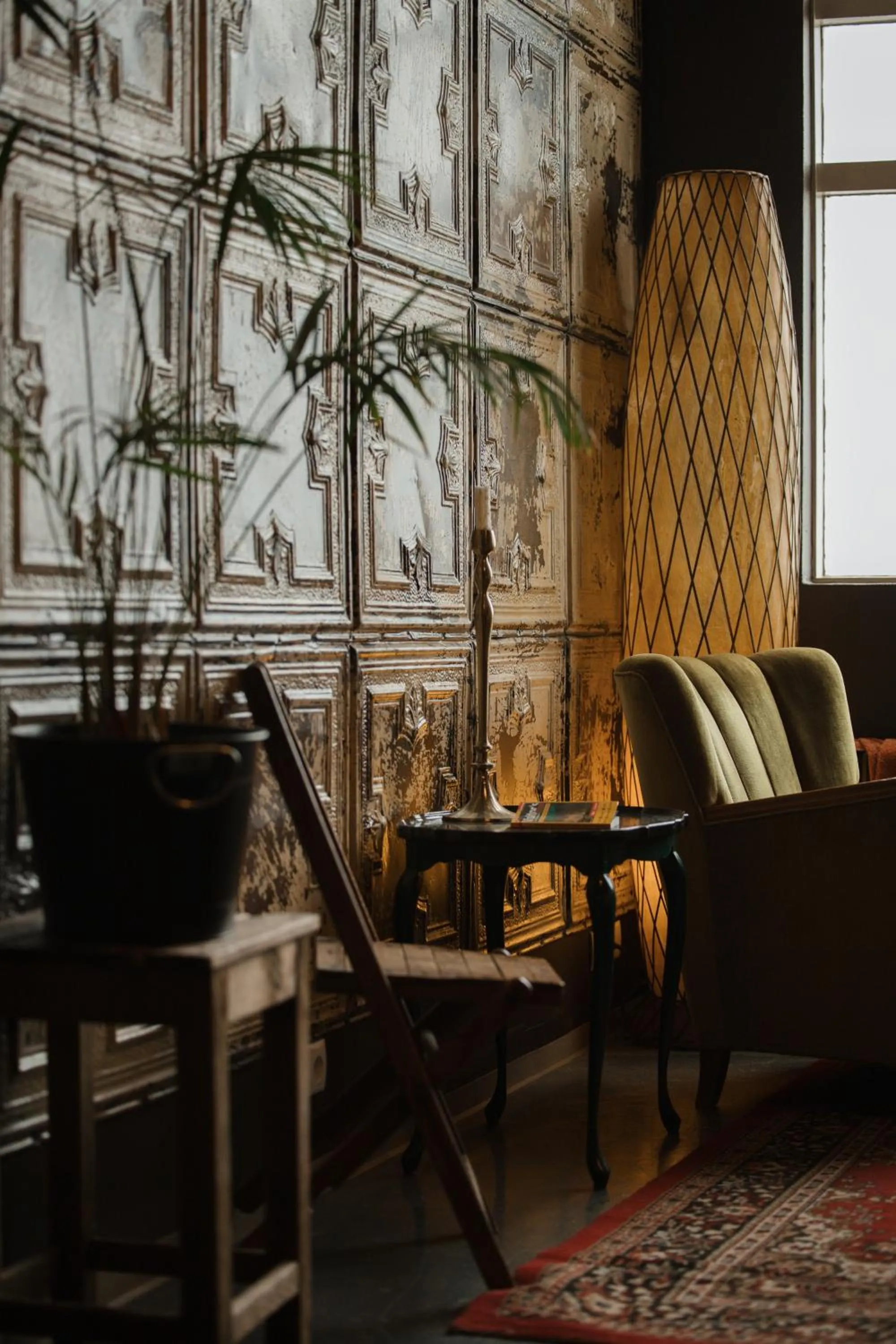 Seating area in KEX Hostel and Hotel