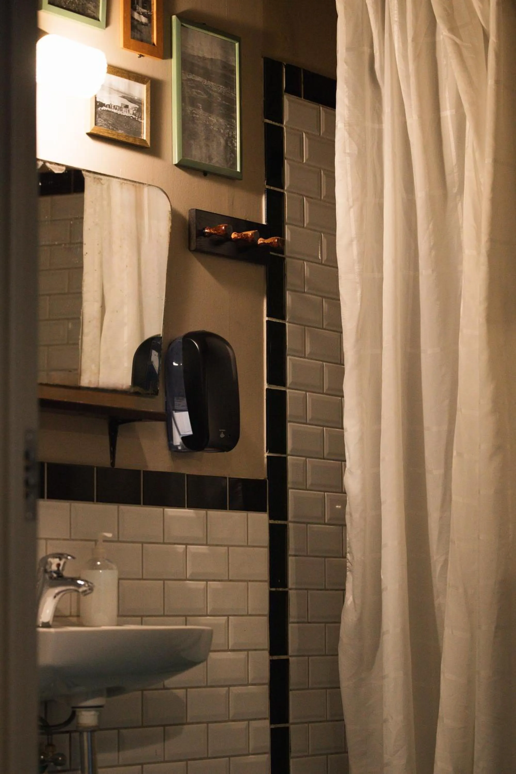 Bathroom in KEX Hostel and Hotel