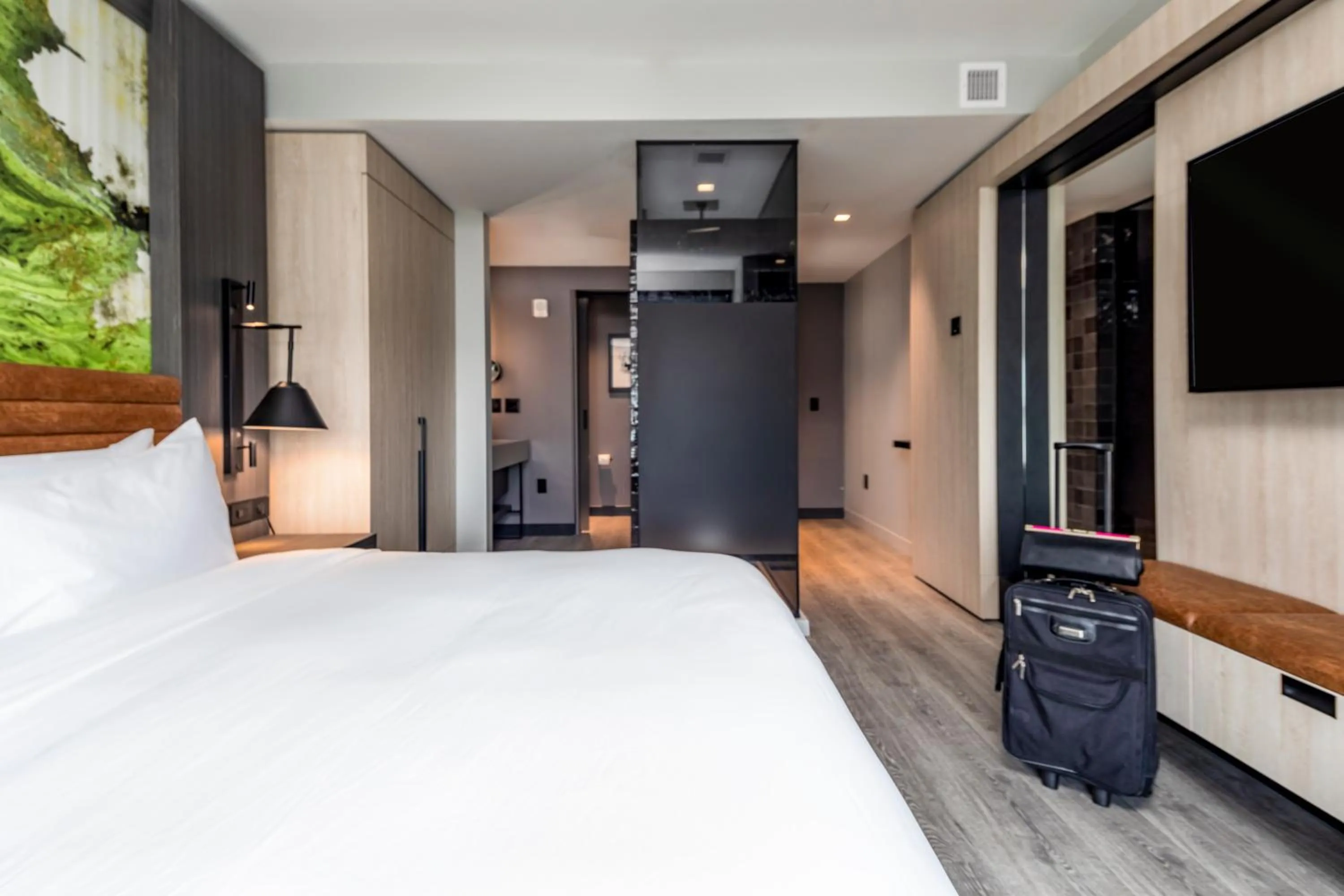 Photo of the whole room, Bed in Hyatt Centric Charlotte SouthPark