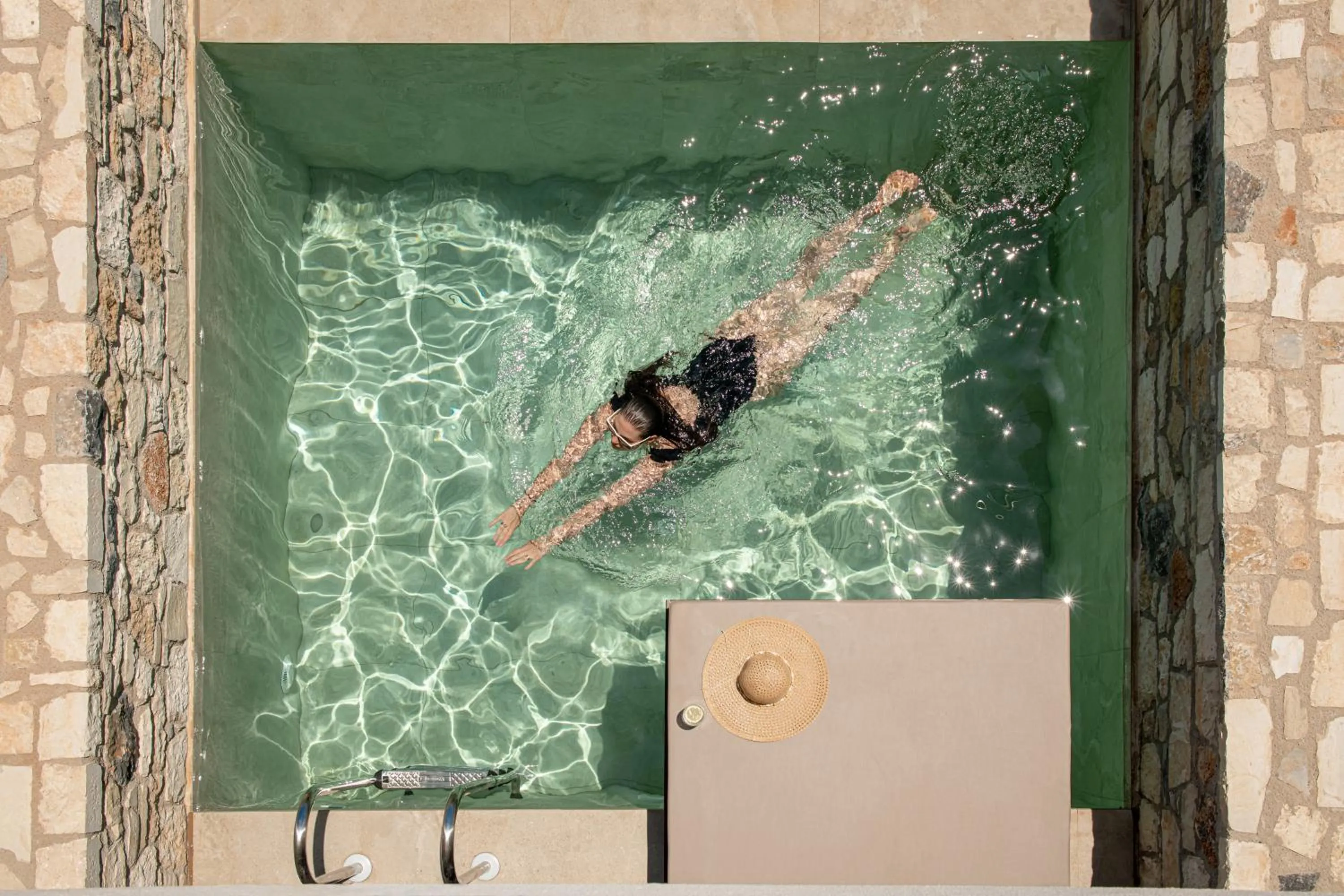 Swimming pool in Elèa Concept Hotel & Suites