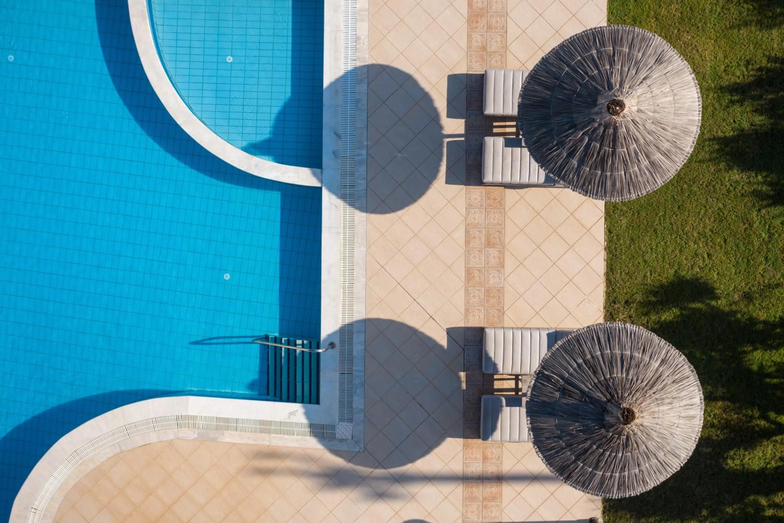 Day in Elèa Concept Hotel & Suites