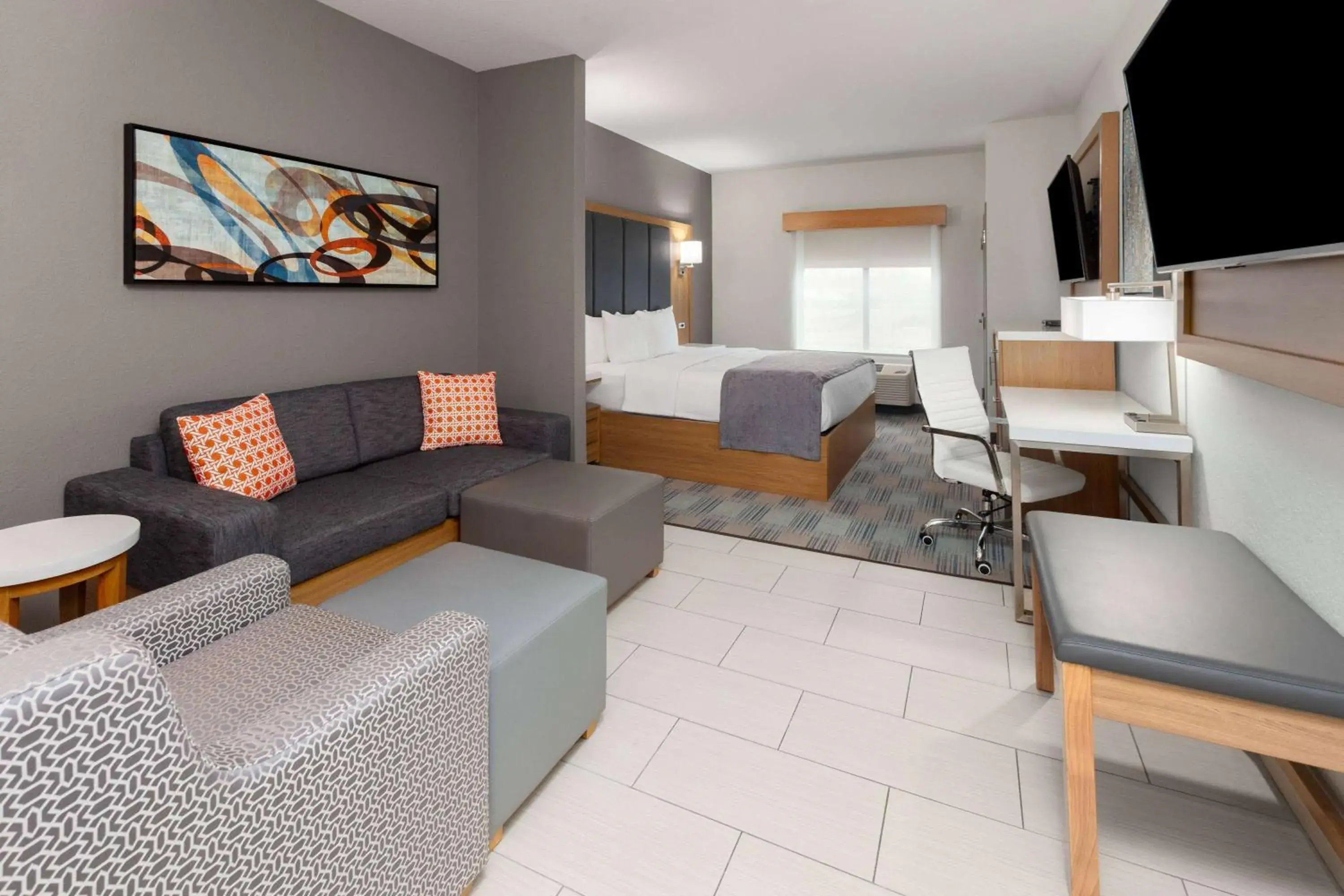 King Suite with Sofa Bed in La Quinta Inn & Suites by Wyndham Coralville Iowa City King Suite with Sofa Bed in La Quinta Inn & Suites by Wyndham Coralville Iowa City