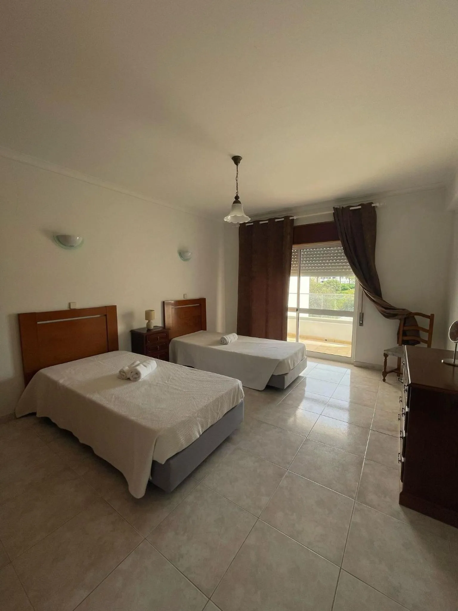 Bedroom, Bed in cantinho do mar