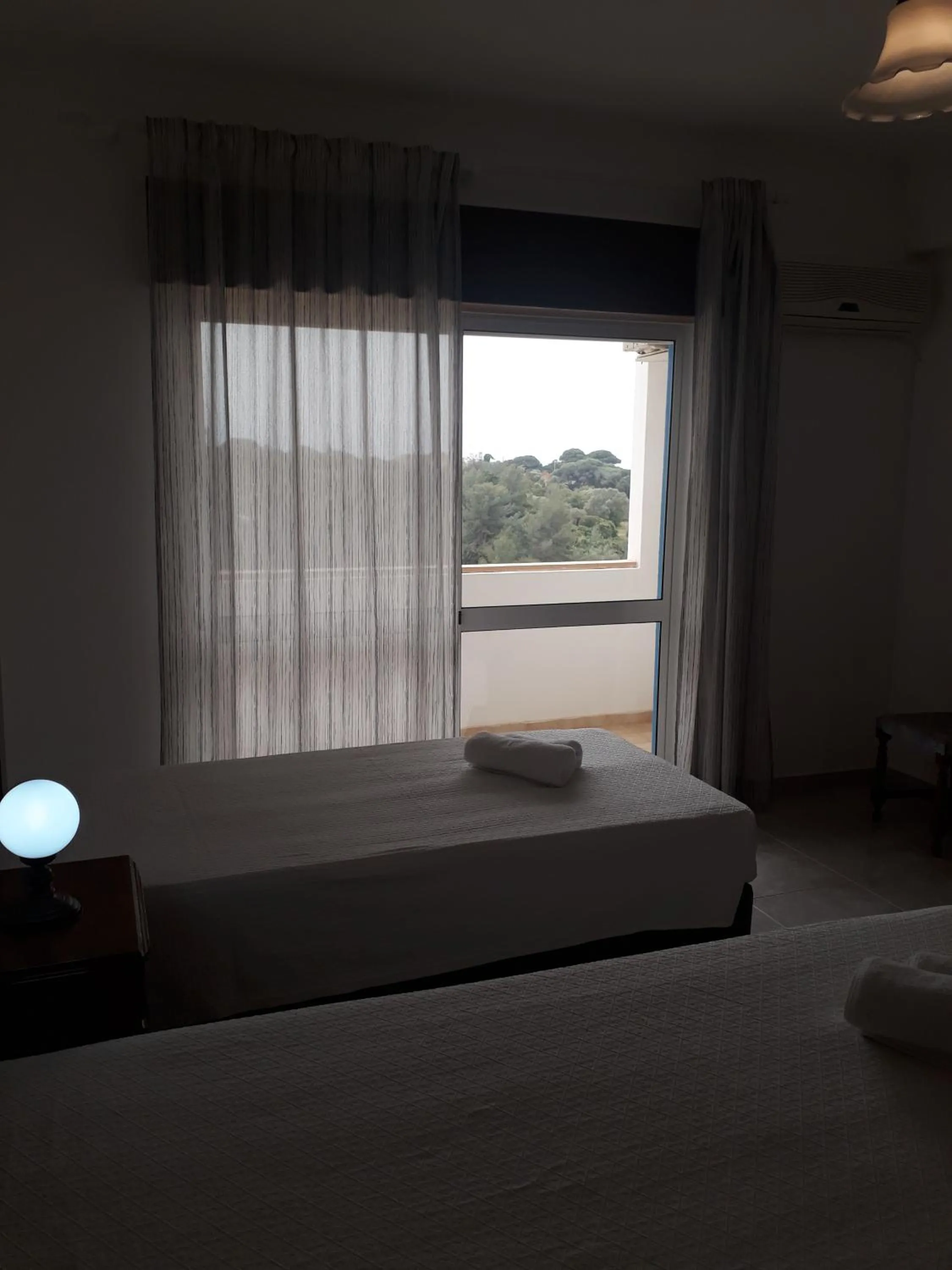 Bedroom, Bed in cantinho do mar