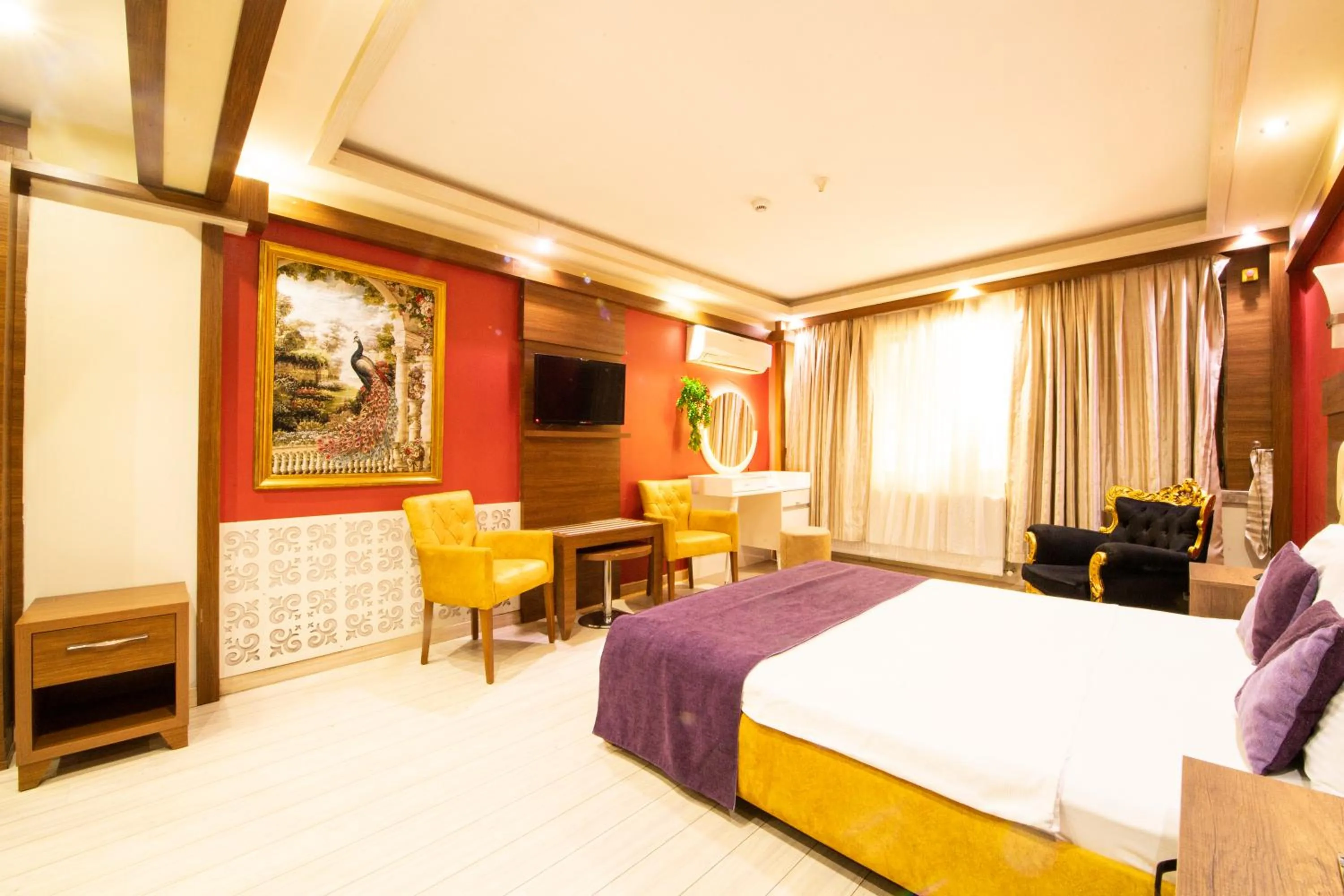 Bed in Pera Resort Hotel