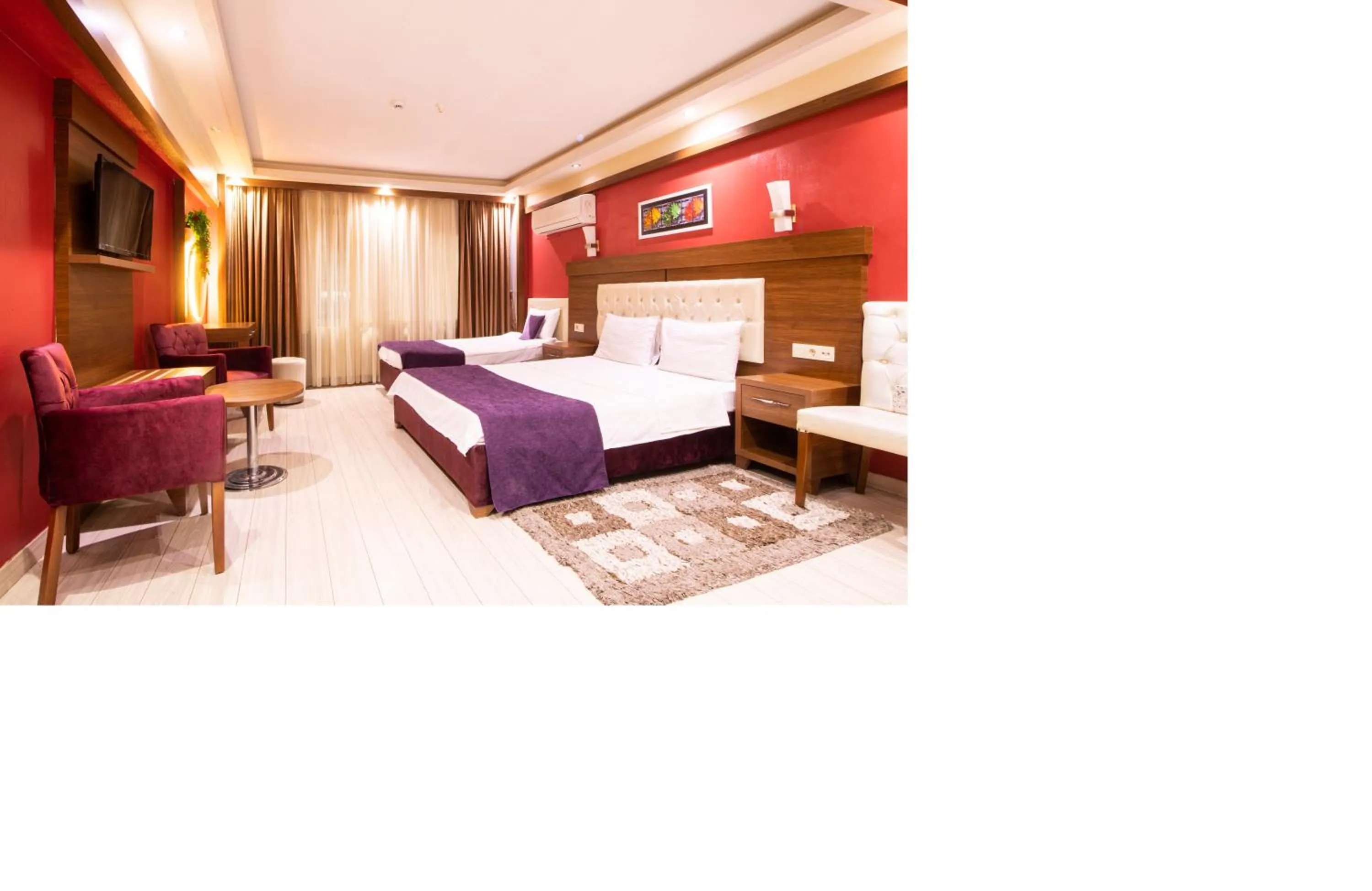 Bed in Pera Resort Hotel