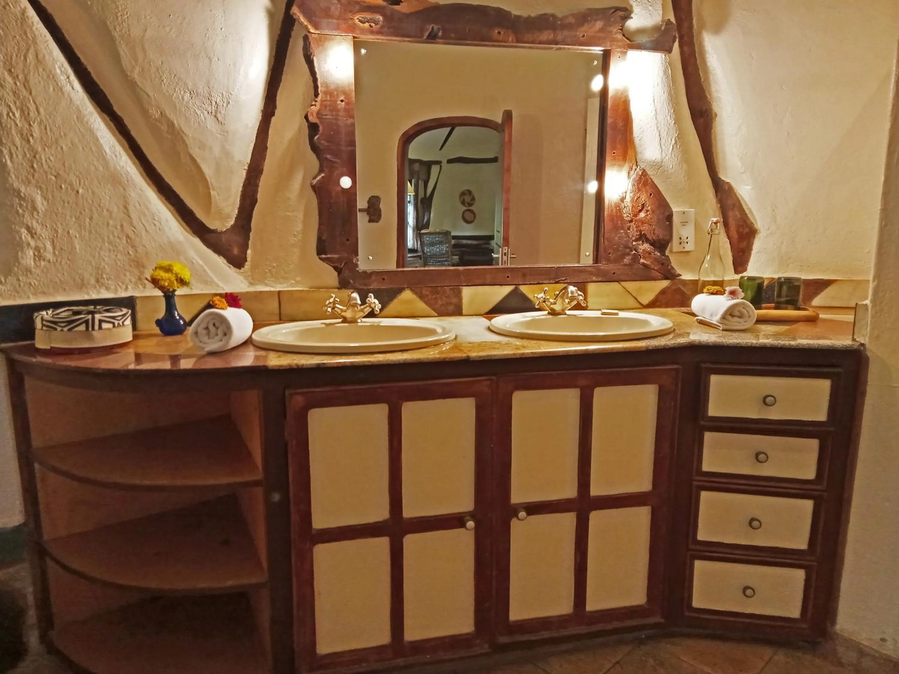 Bathroom in Chui Lodge
