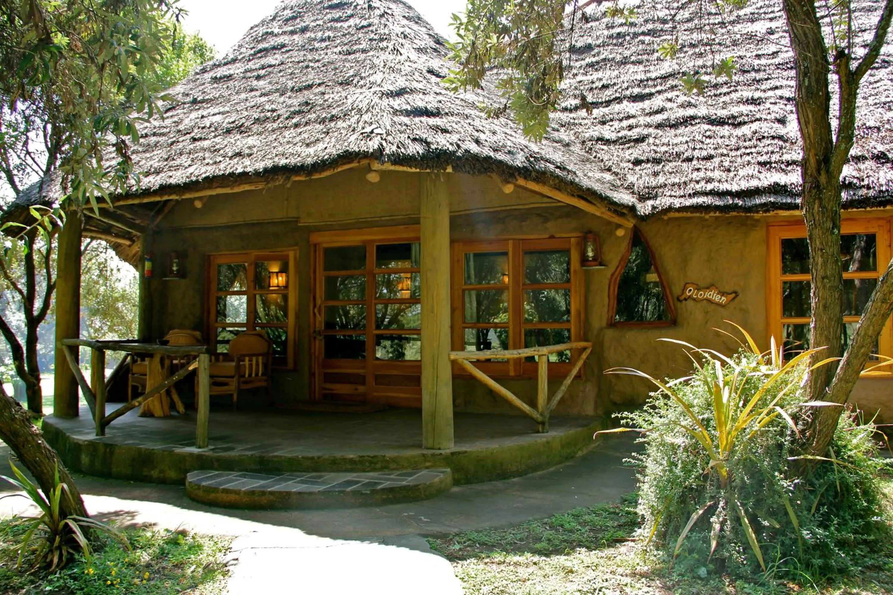 Facade/entrance in Chui Lodge