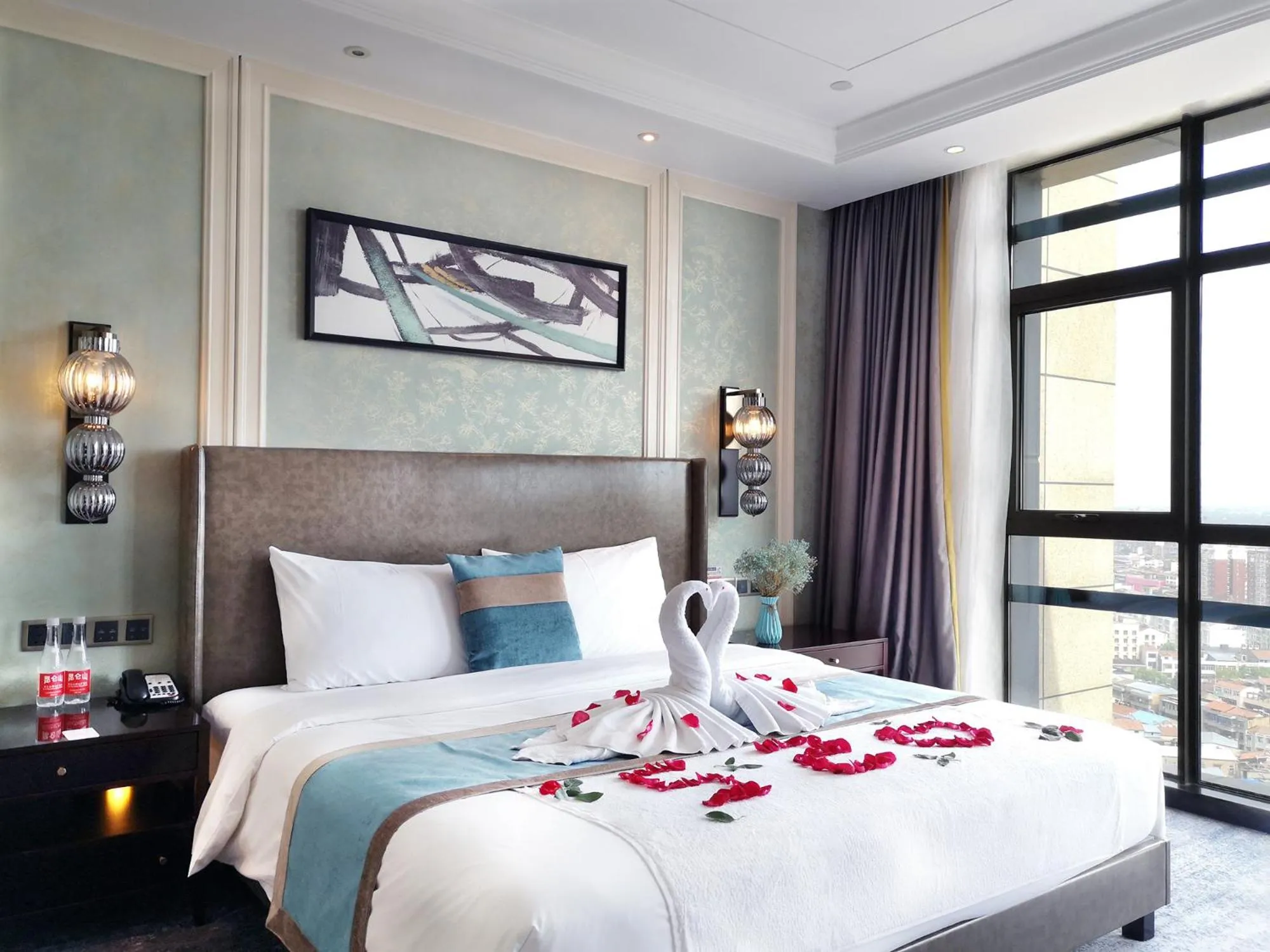 Bed in Ramada Plaza by Wyndham Wuhan Huangpi