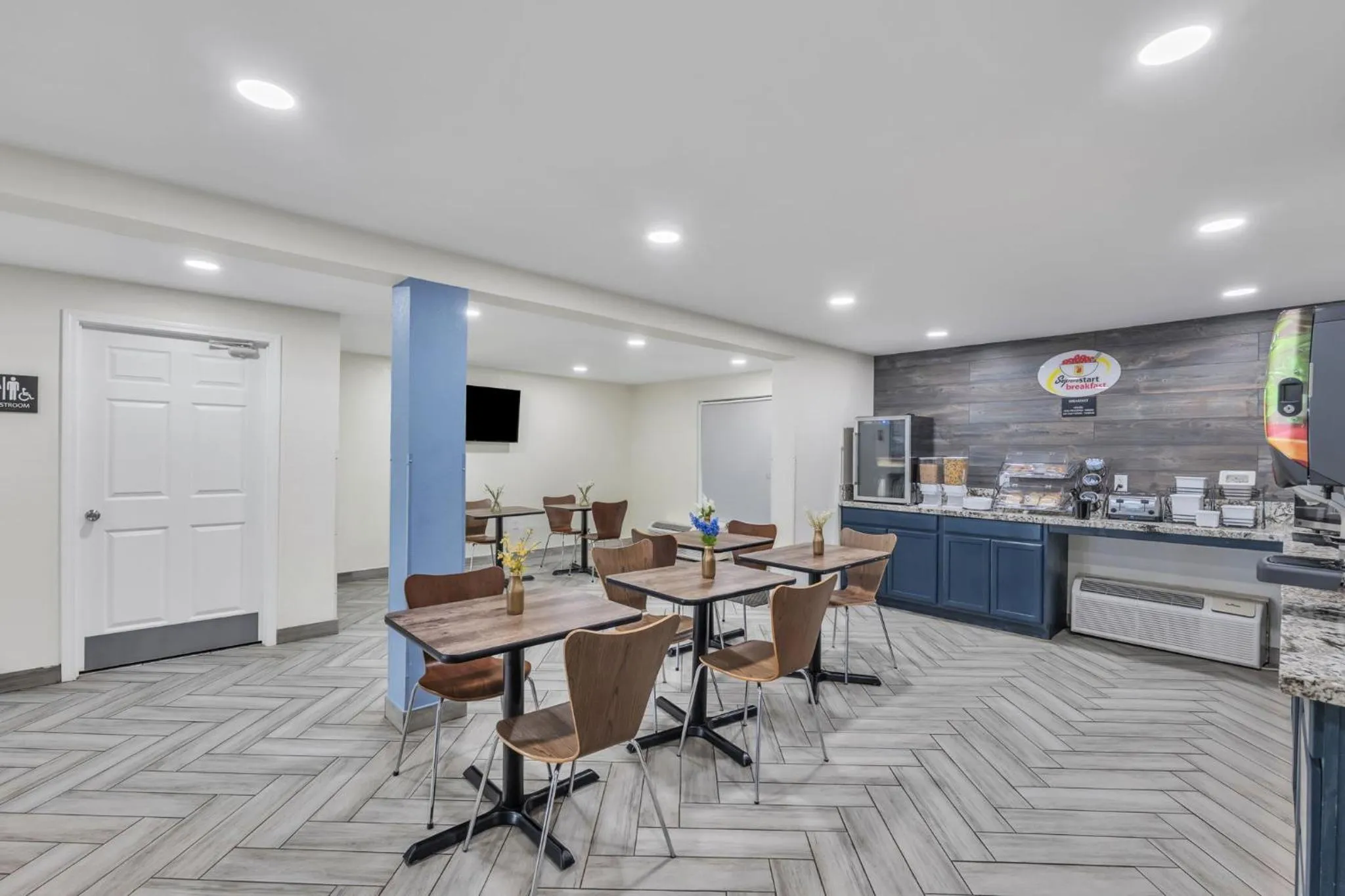 Breakfast in Super 8 by Wyndham Morganton