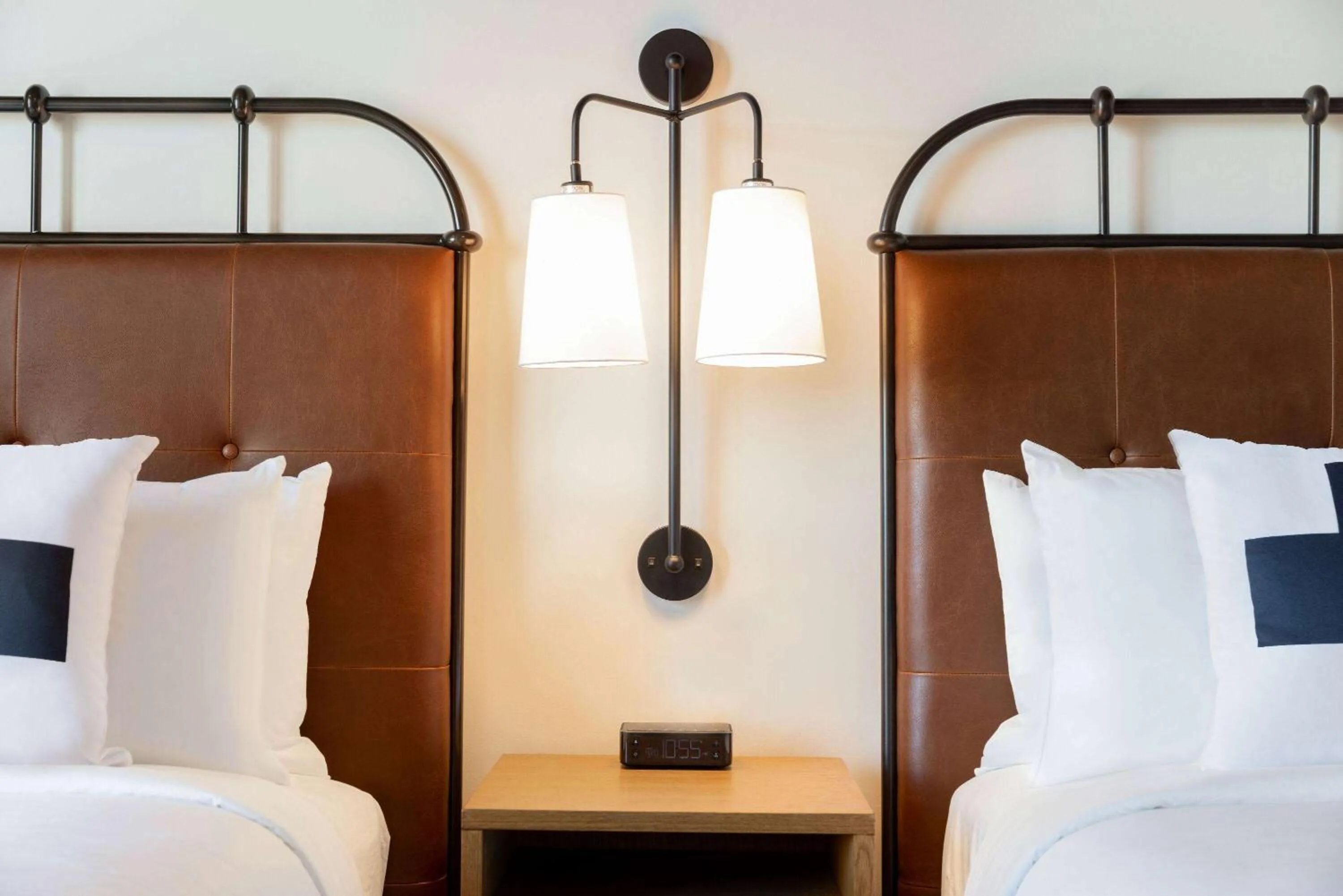 Photo of the whole room, Bed in Origin Westminster a Wyndham Hotel