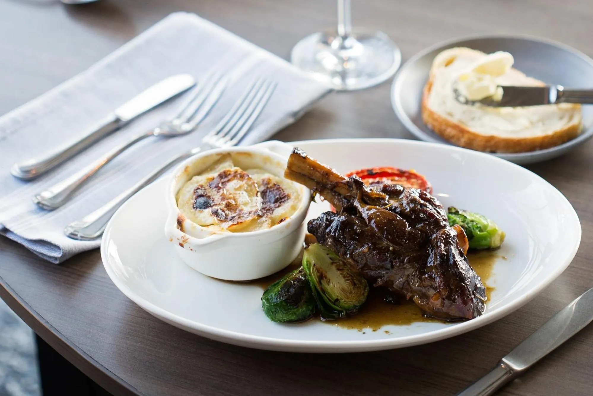 Food and drinks in Origin Westminster a Wyndham Hotel