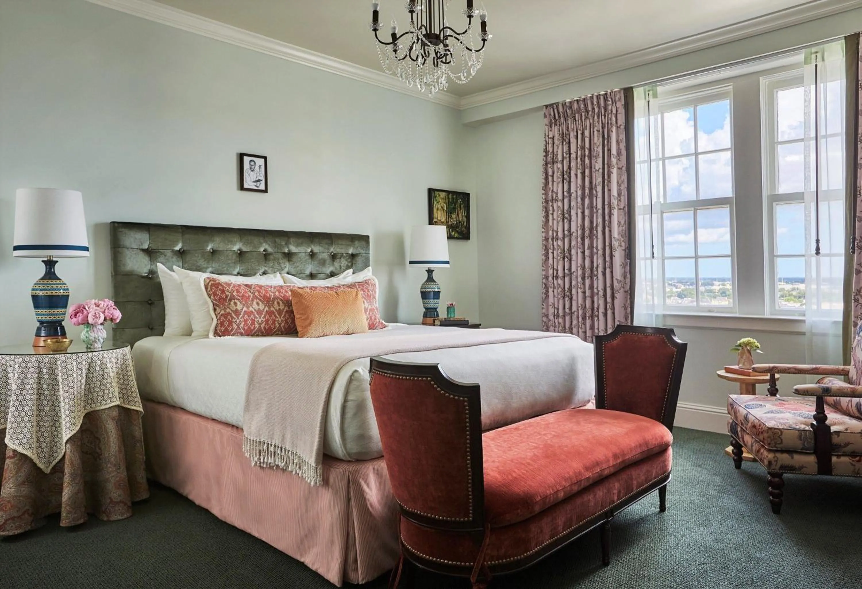 Bed in The Pontchartrain Hotel