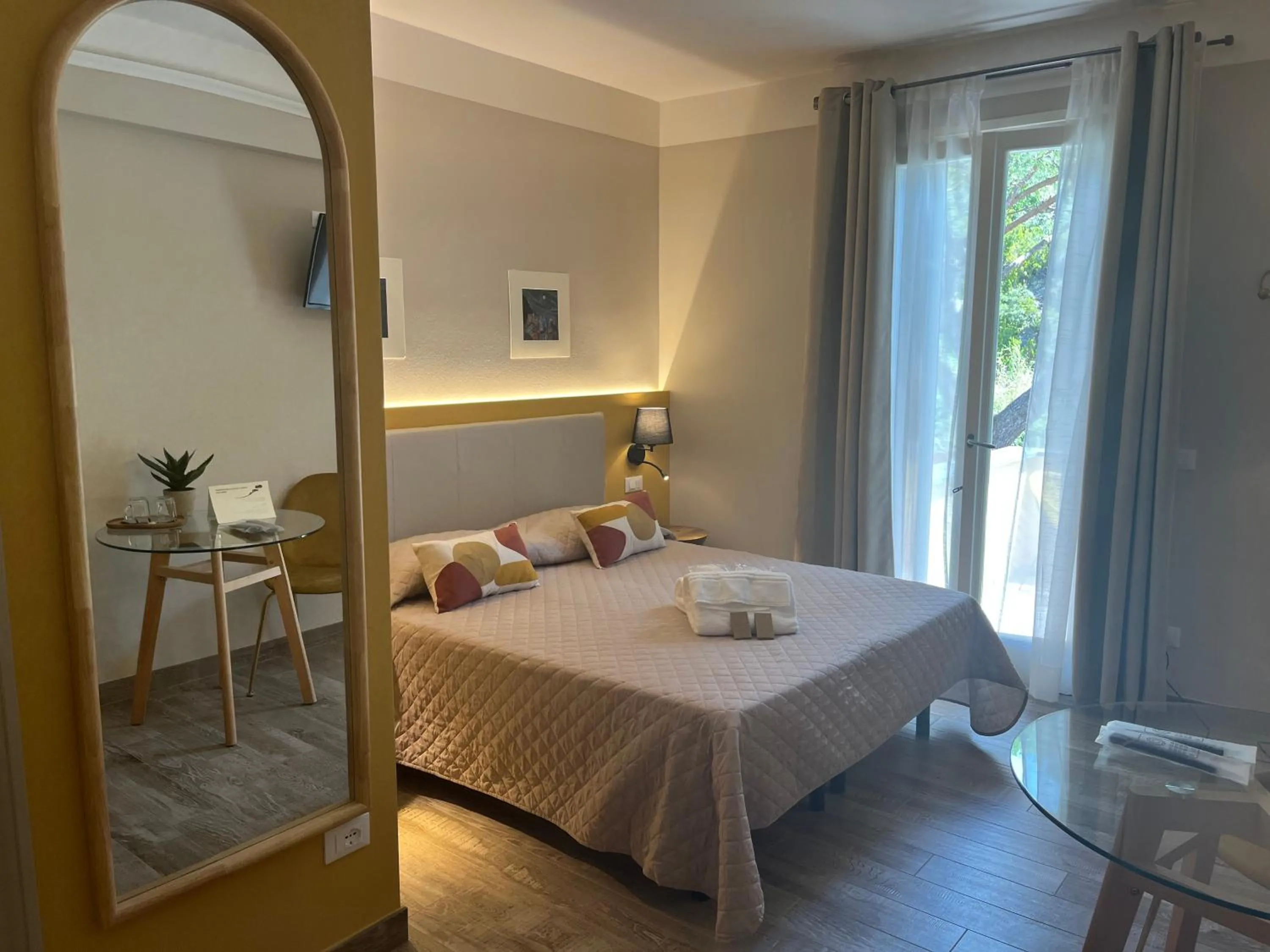 Bed in Hotel Il colle di Monterosso