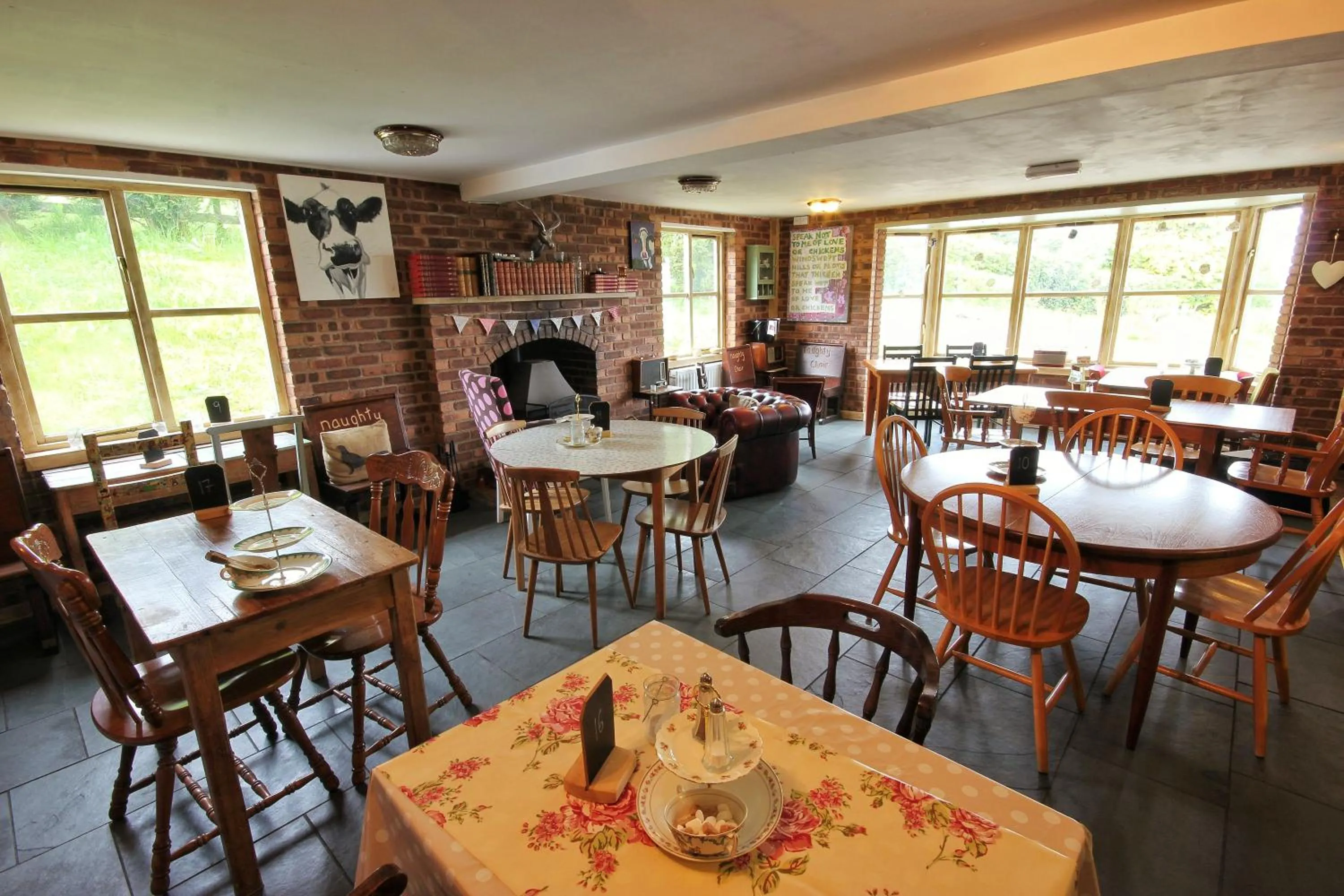 Restaurant/places to eat in Abel's Harp