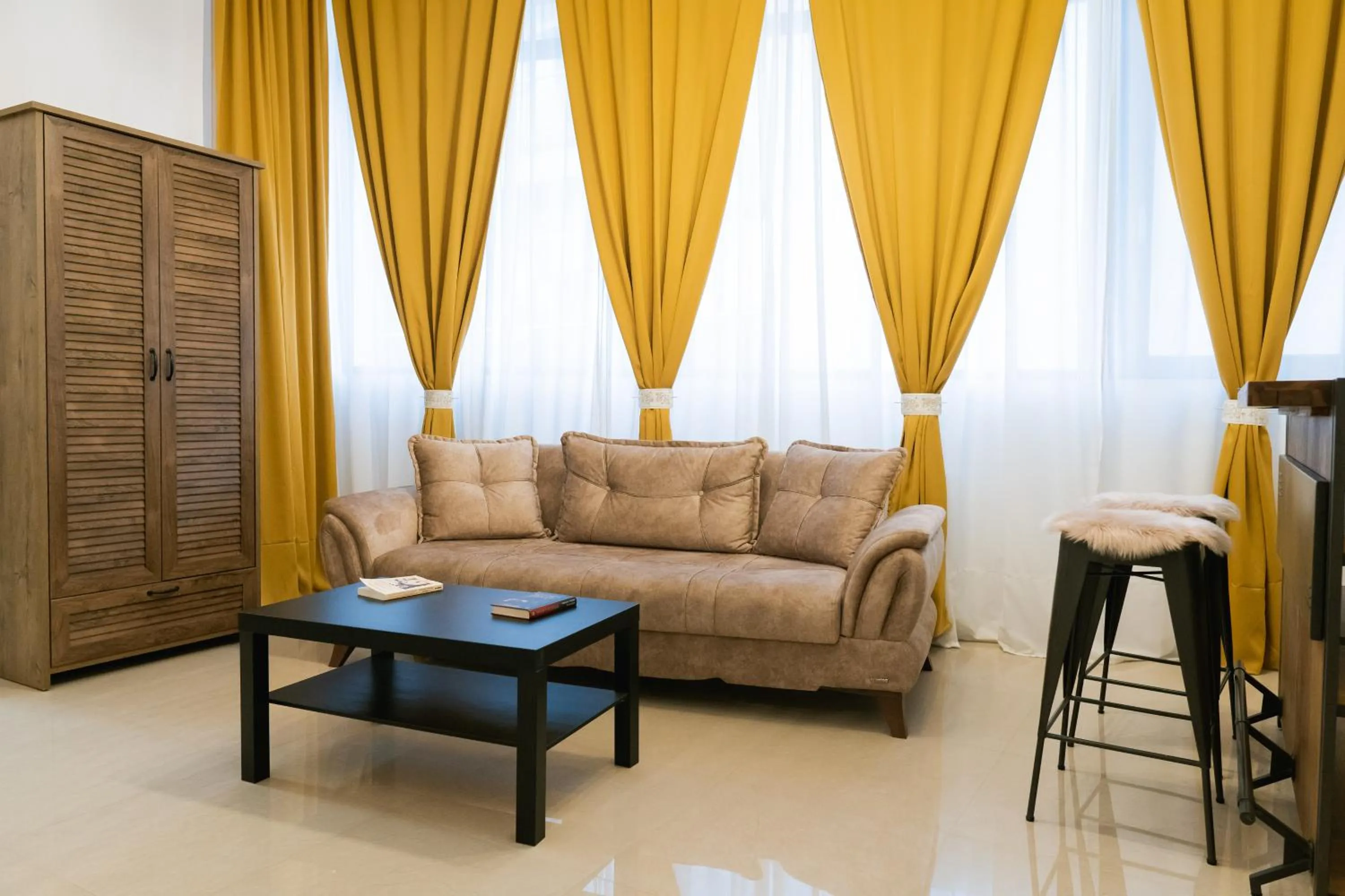 Seating area in Chic Studio