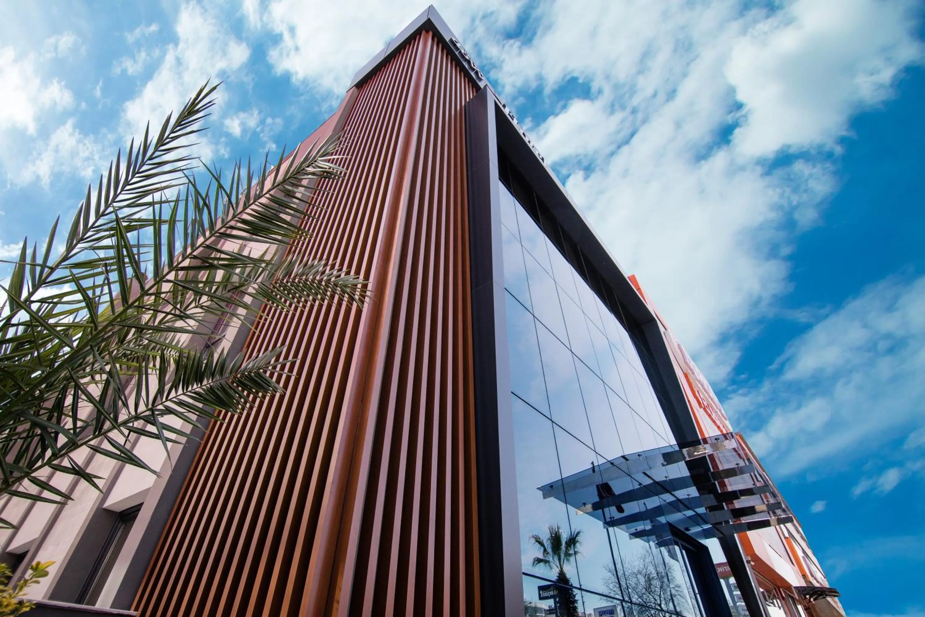 Property building in Dovv Hotel Busıness