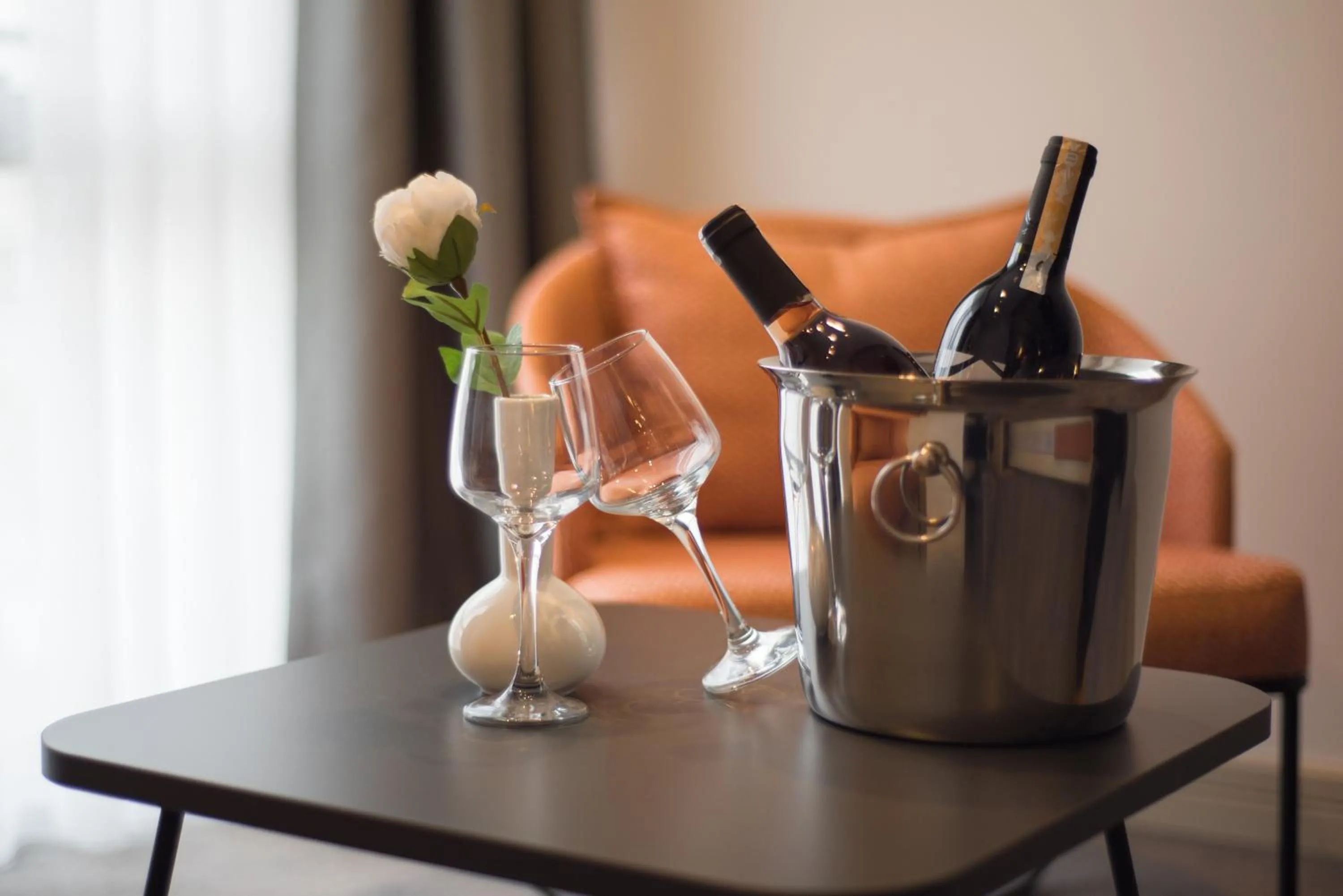 Food and drinks in Dovv Hotel Busıness