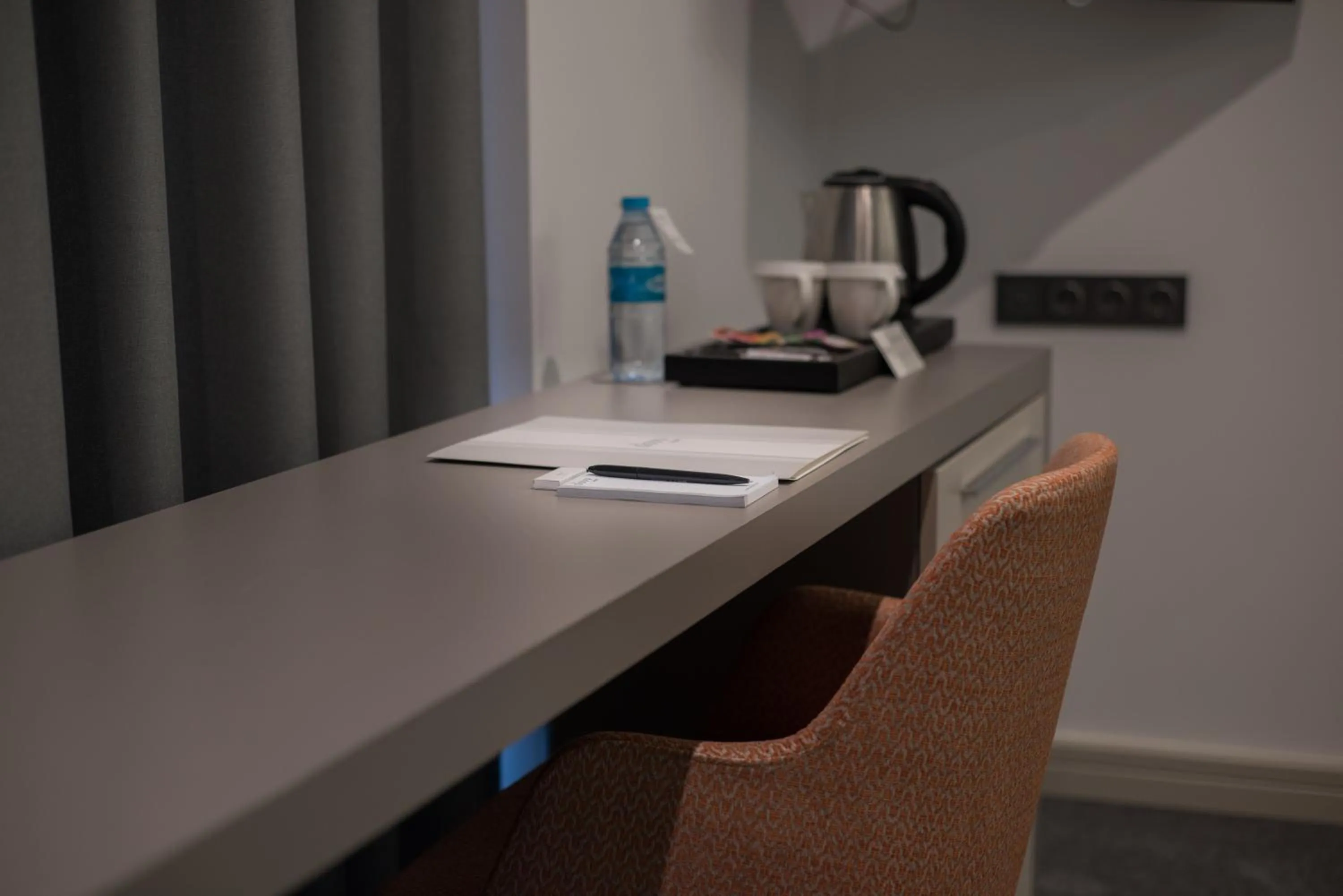 hair dresser in Dovv Hotel Busıness