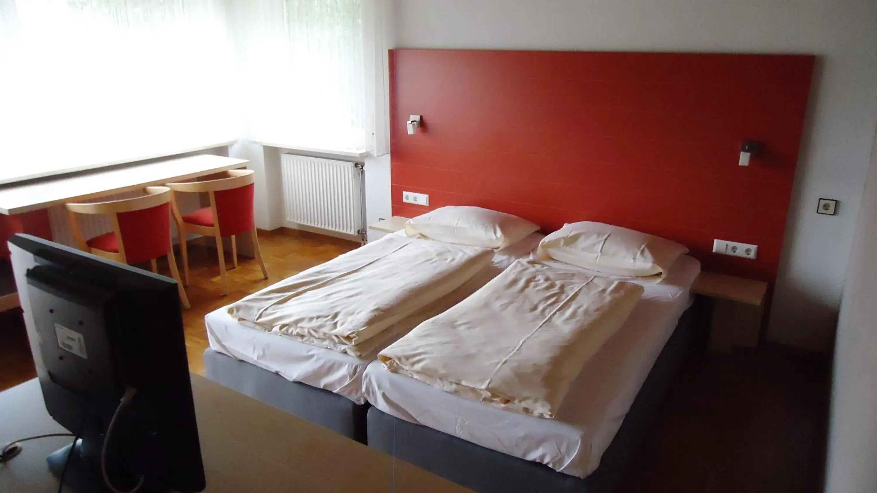 Family Room (2 Adults + 4 Children) - Guest House in Hotel Krone Family Room (2 Adults + 4 Children) - Guest House in Hotel Krone