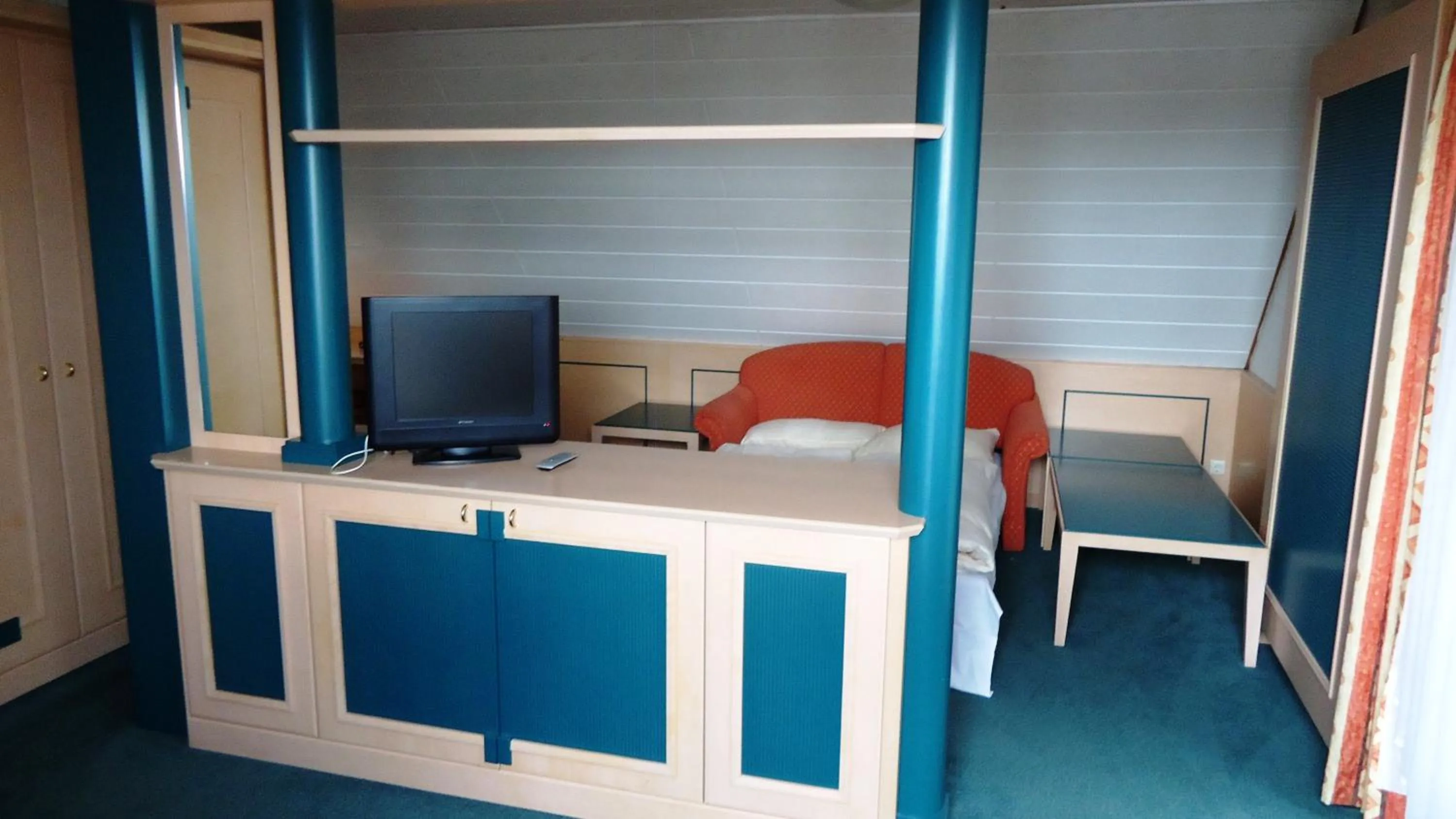 hair dresser in Hotel Krone