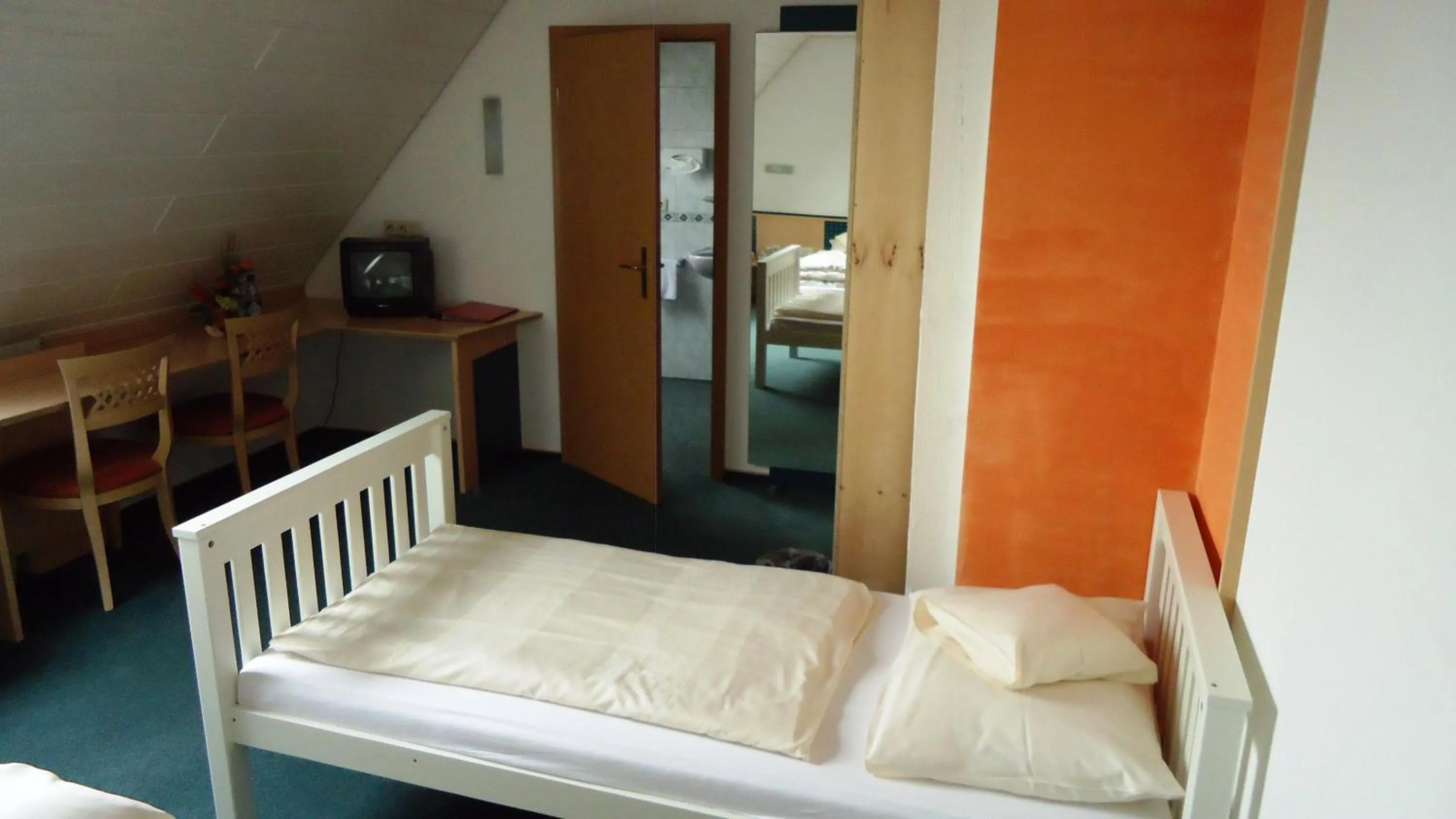 Photo of the whole room, Bed in Hotel Krone