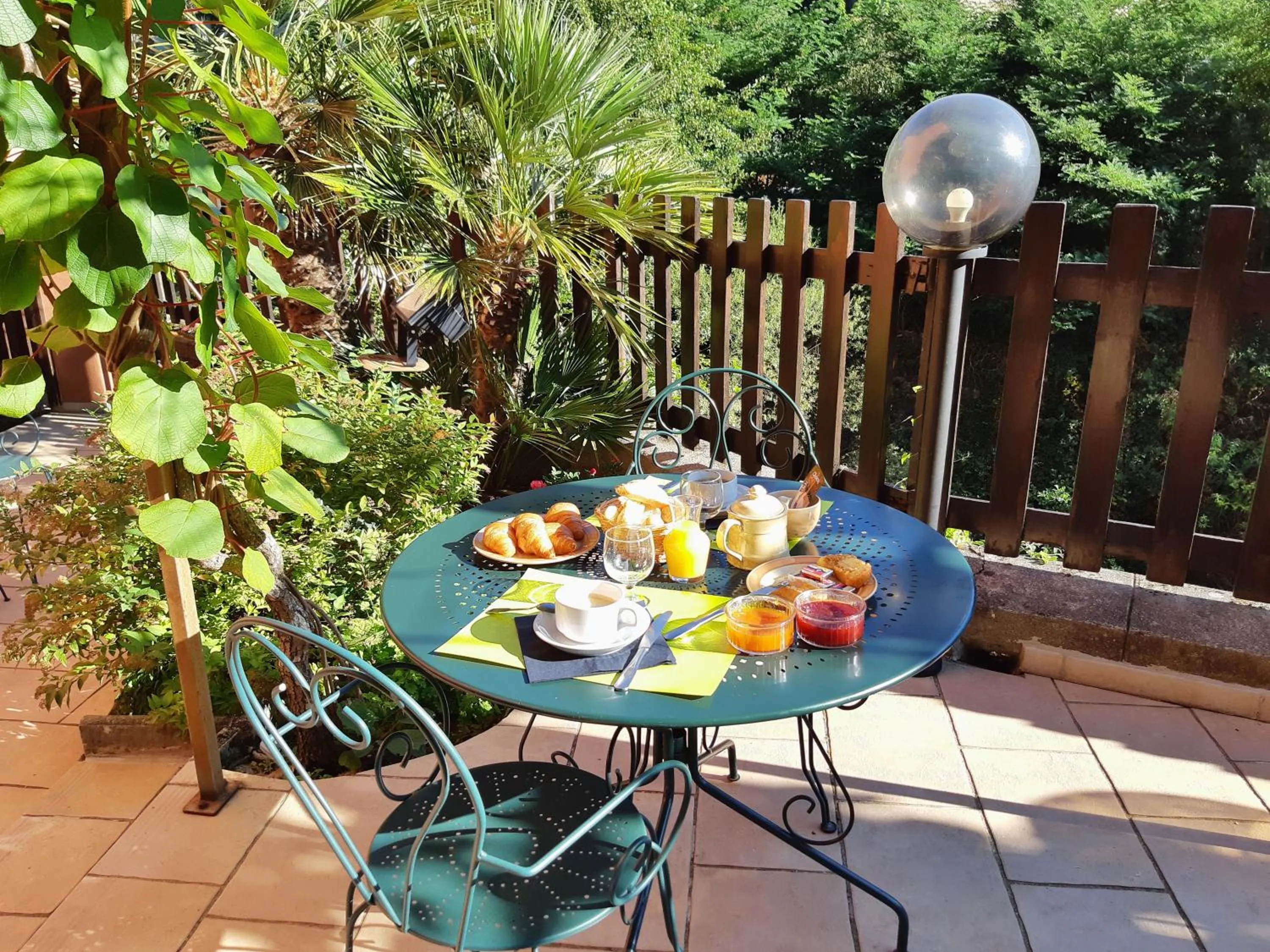 Patio in Auberge Cevenole