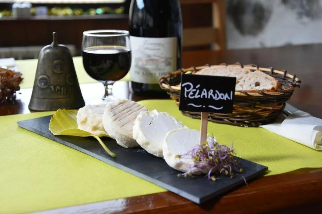 Restaurant/places to eat in Auberge Cevenole