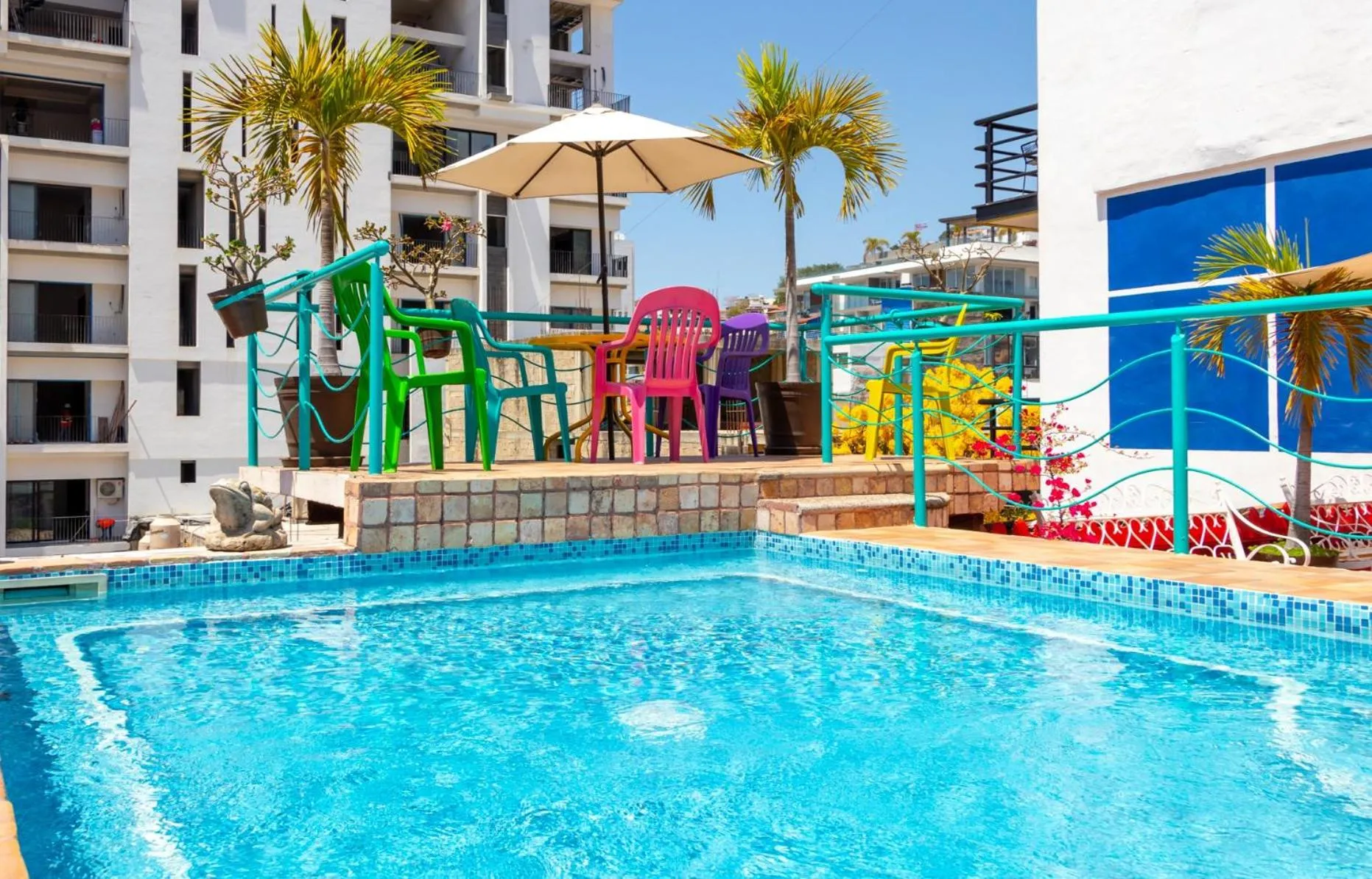 Swimming pool in La Iguana Vallarta LGBT ADULTS ONLY - Romantic Zone - Party Clubbing Street