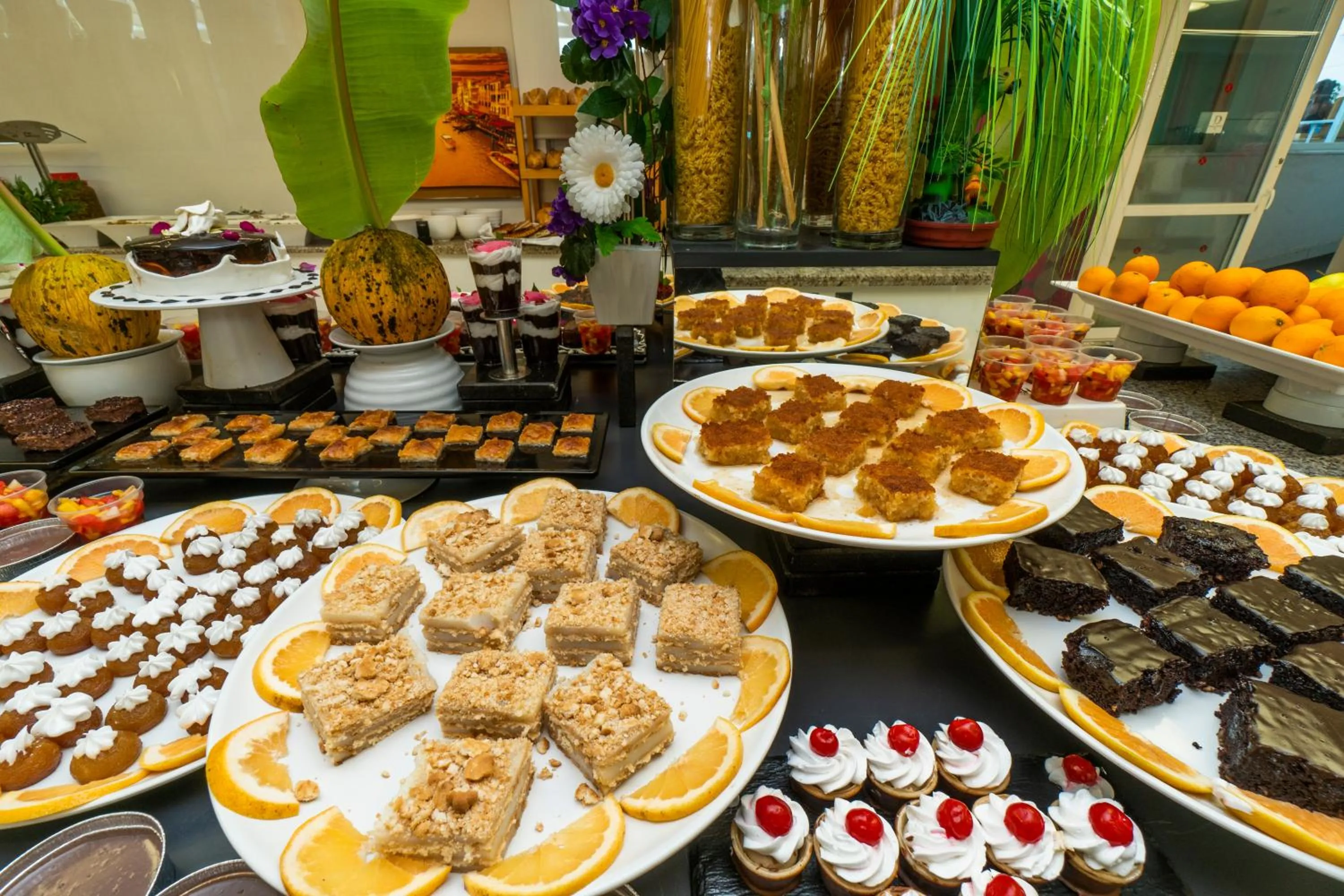 Restaurant/places to eat in Dragut Point South Hotel-All Inclusive