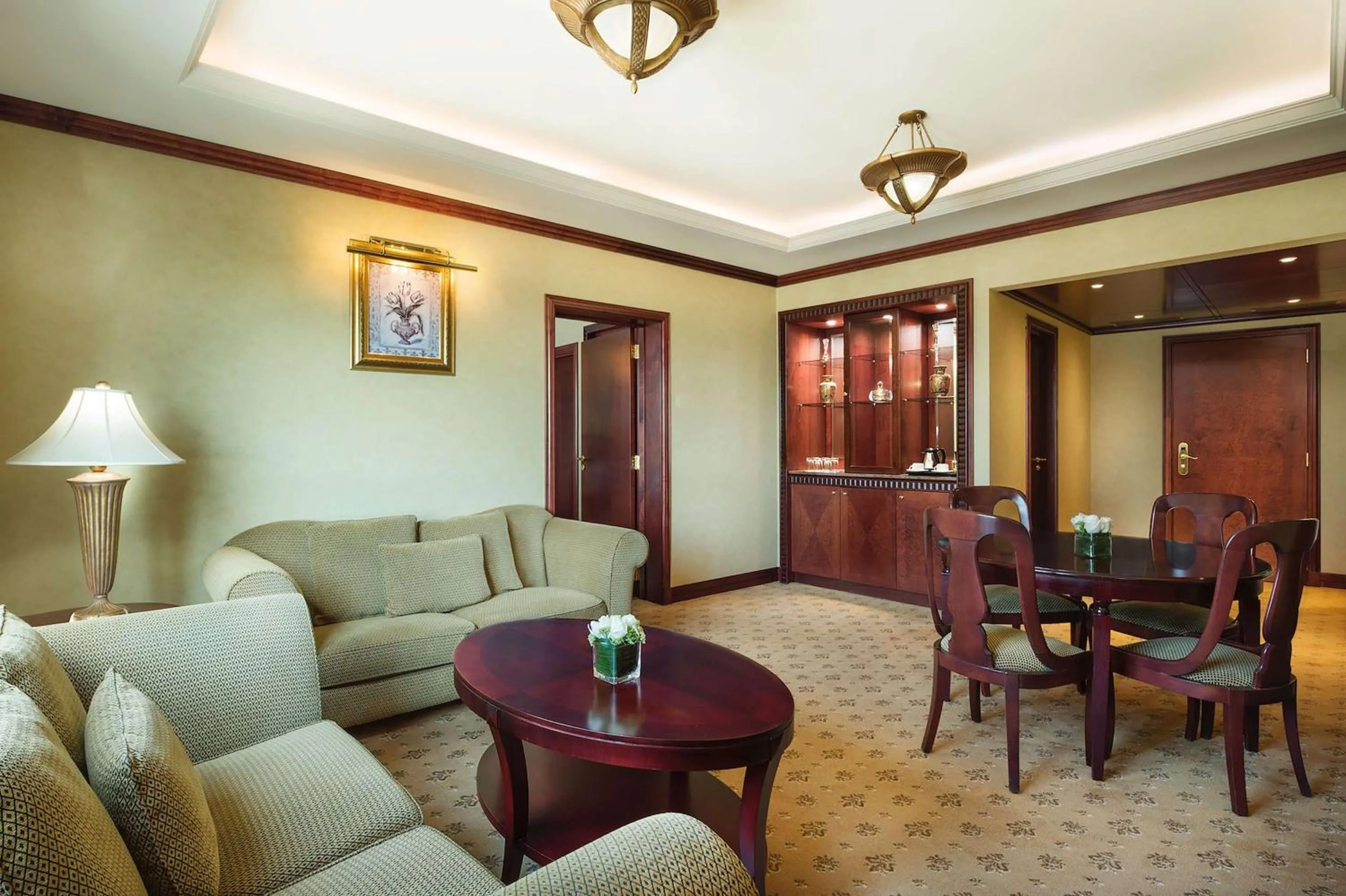 Living room in Habtoor Metropolitan Palace Hotel